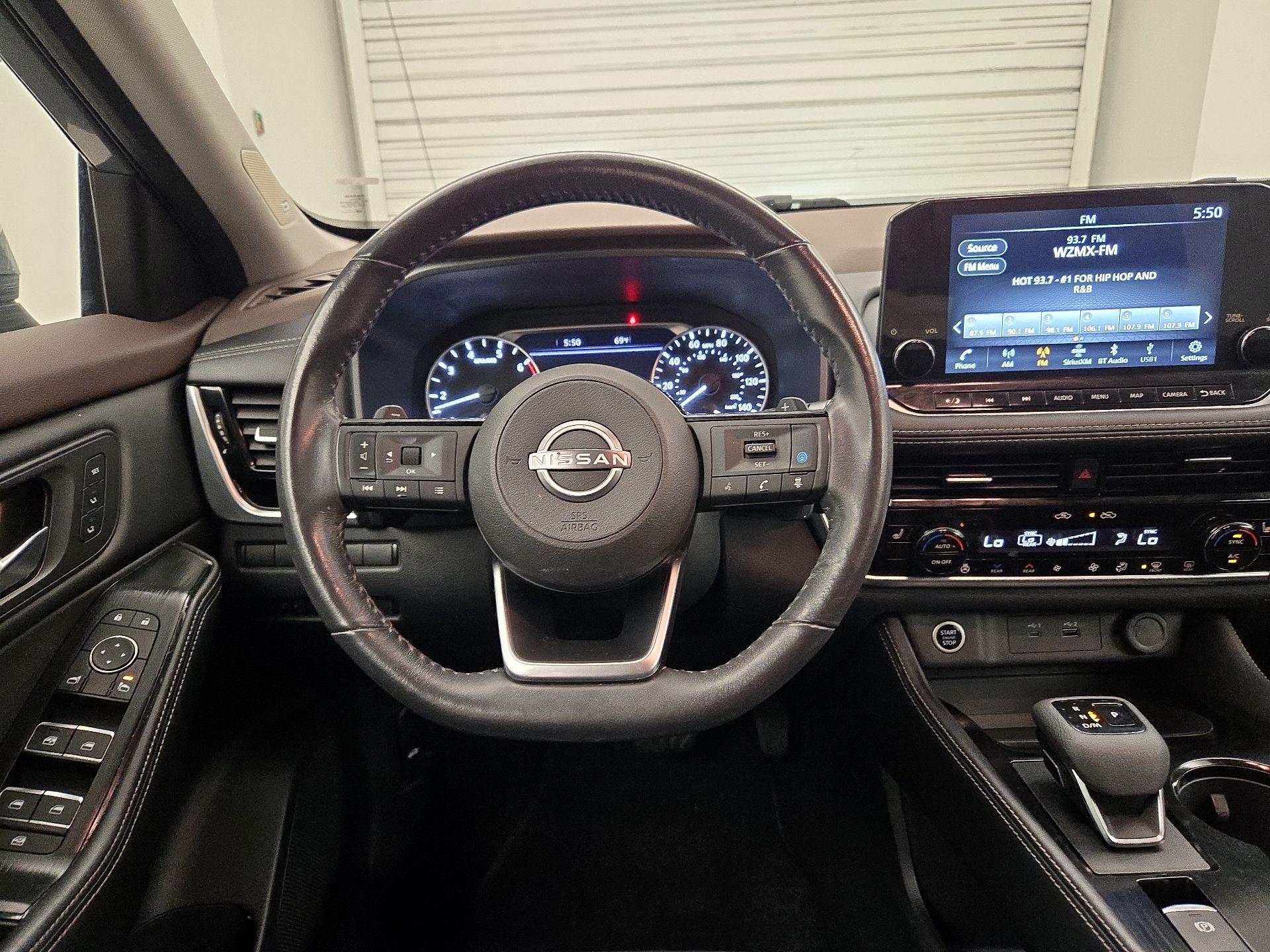 Thumbnail: 2023 Nissan Rogue - 10