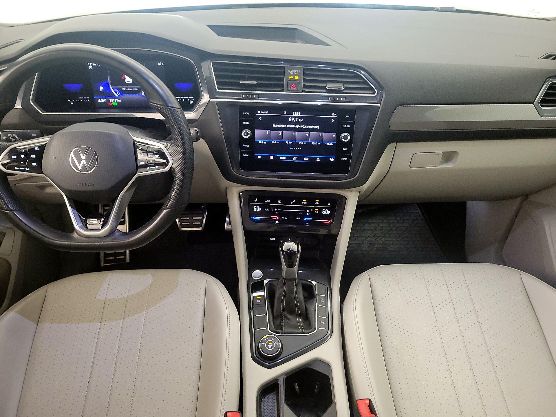 Thumbnail: 2022 Volkswagen Tiguan - 9