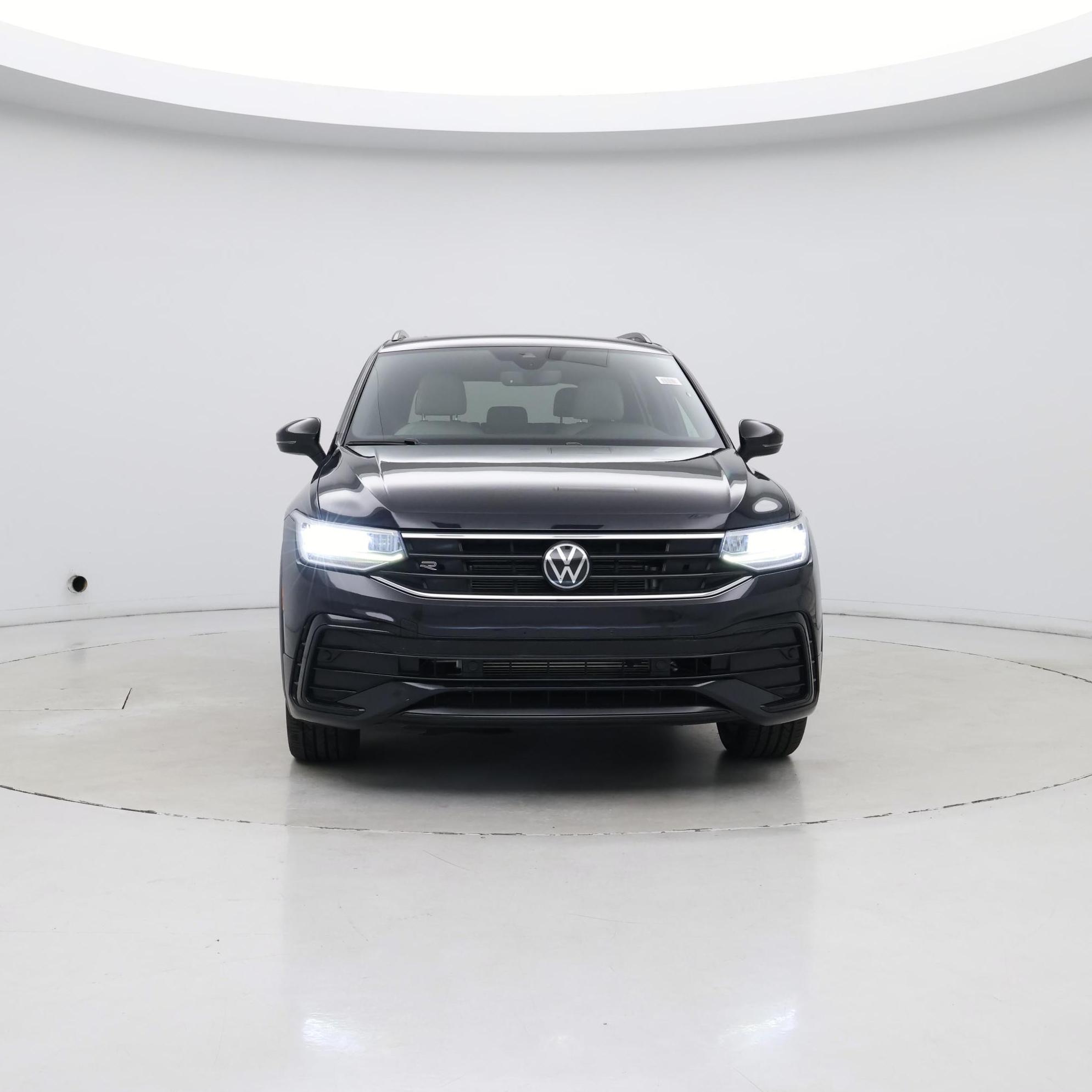 Thumbnail: 2022 Volkswagen Tiguan - 5