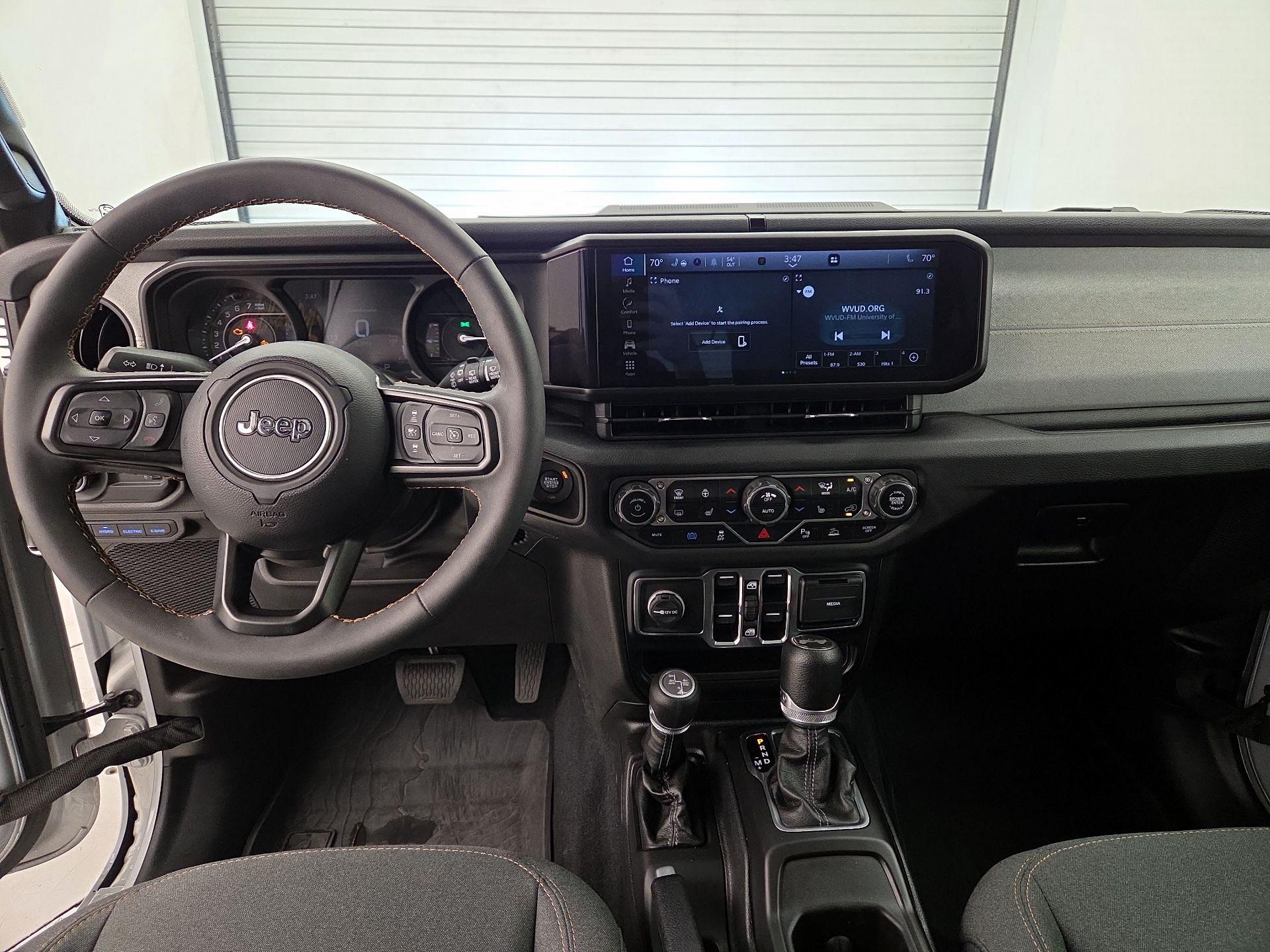 Thumbnail: 2024 Jeep Wrangler - 9