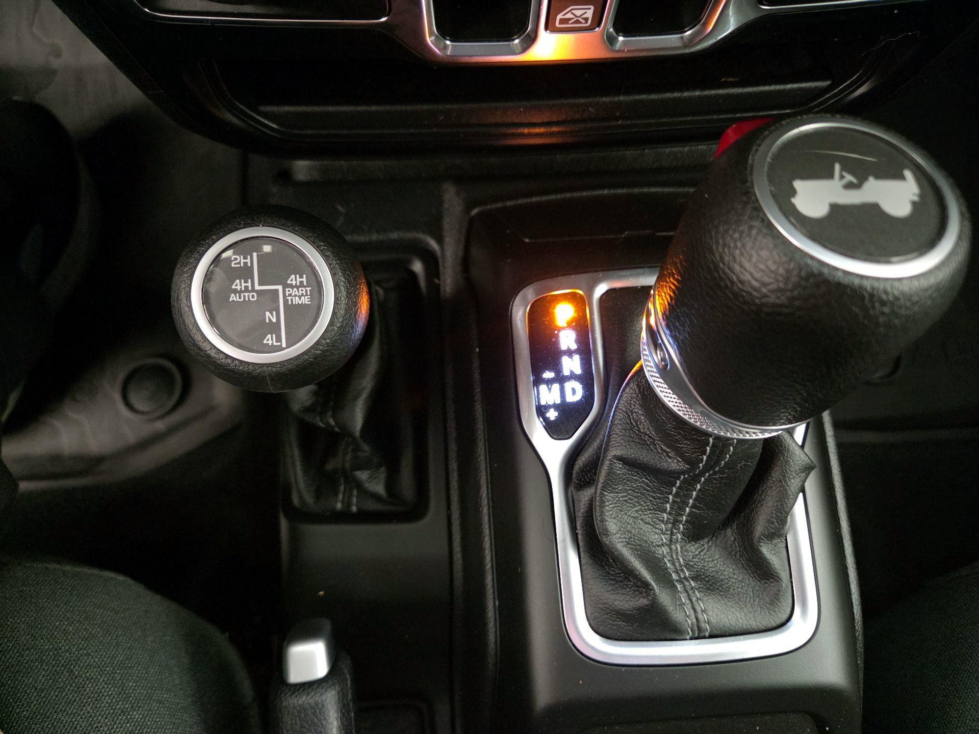 Thumbnail: 2024 Jeep Wrangler - 16