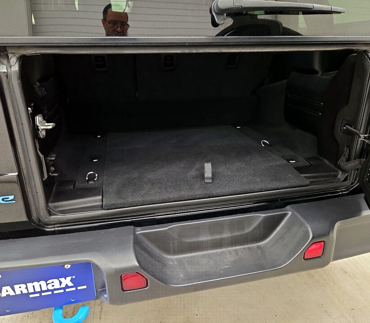 Trunk/Cargo (Seats Up)