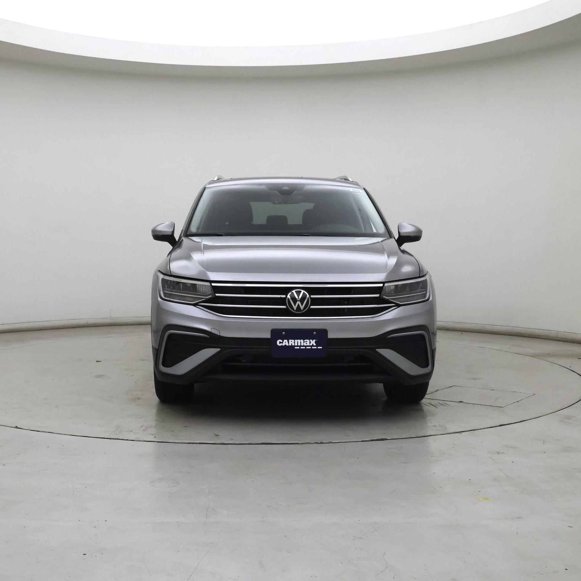 Thumbnail: 2023 Volkswagen Tiguan - 5
