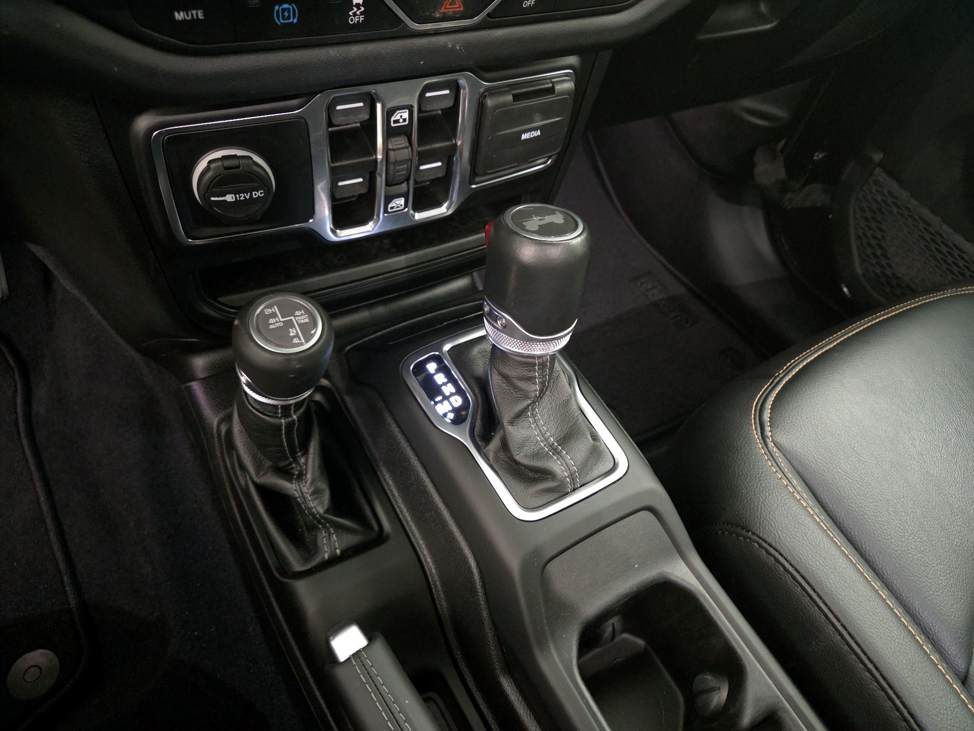 Thumbnail: 2024 Jeep Wrangler - 17