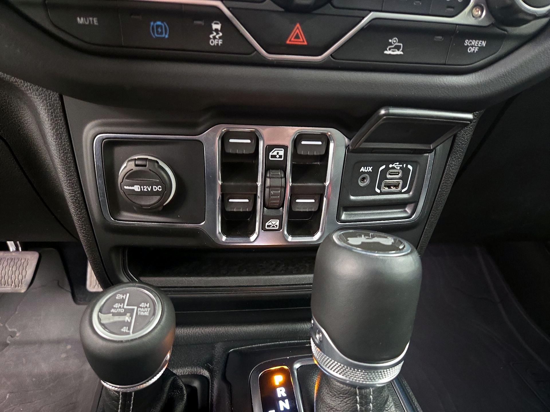 Thumbnail: 2024 Jeep Wrangler - 18