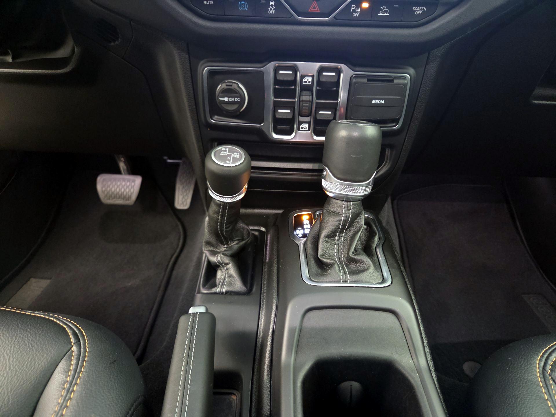 Thumbnail: 2024 Jeep Wrangler - 18