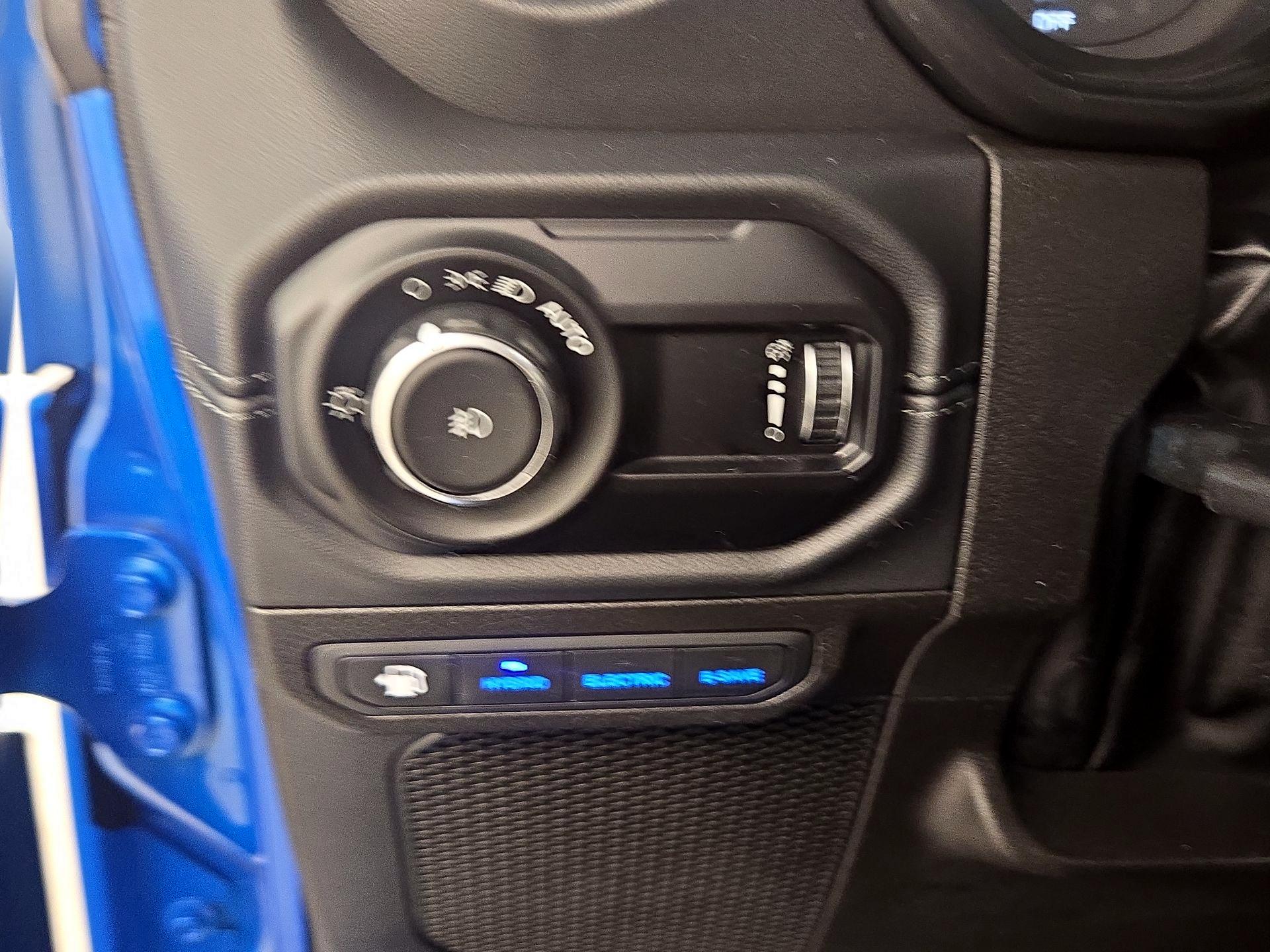 Thumbnail: 2024 Jeep Wrangler - 13