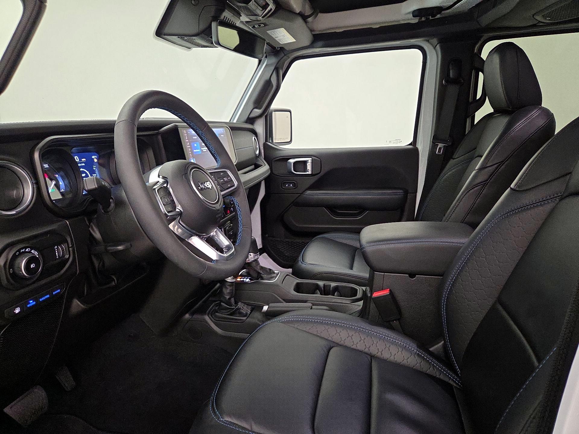 Thumbnail: 2024 Jeep Wrangler - 11