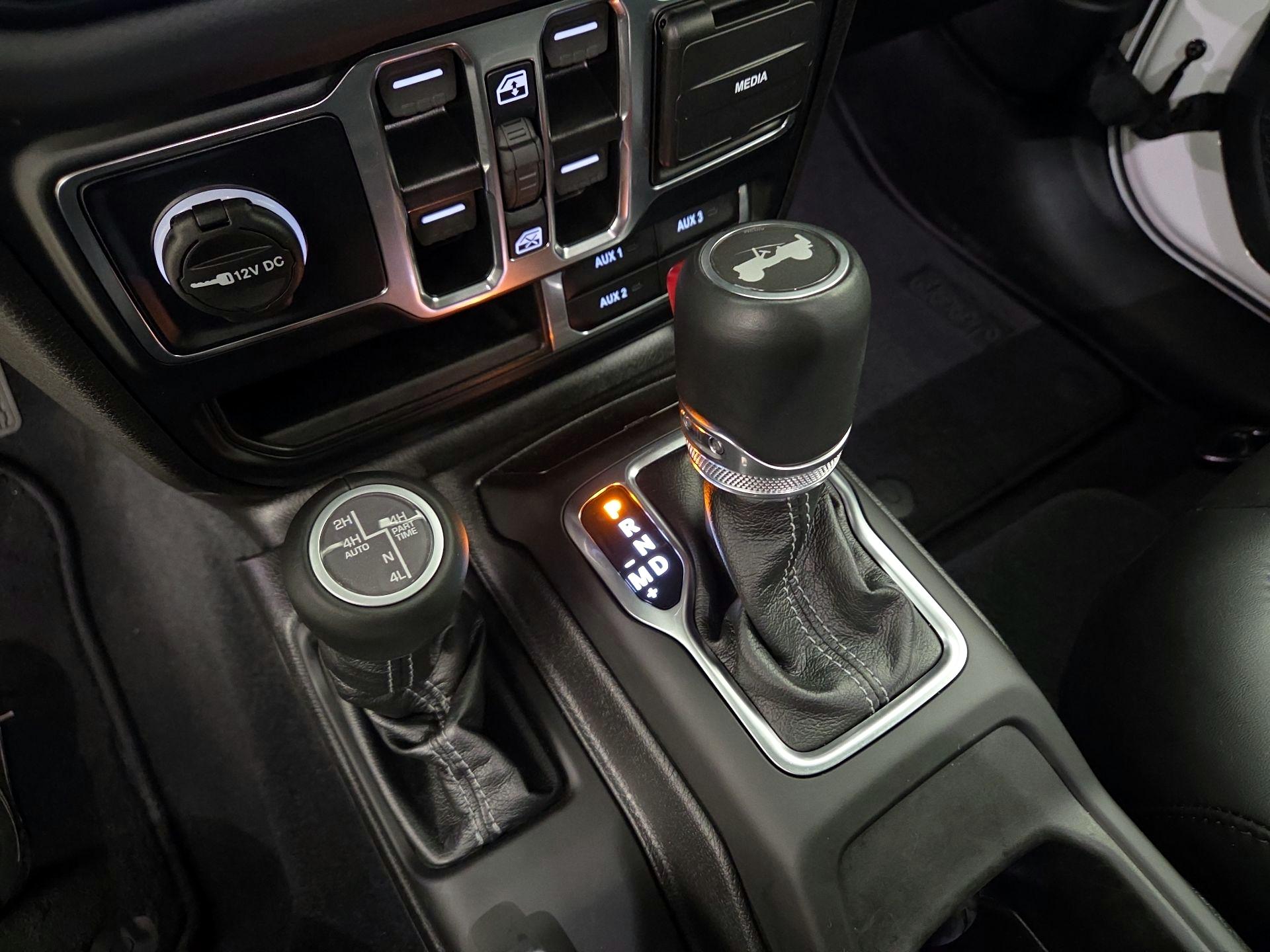 Thumbnail: 2024 Jeep Wrangler - 16