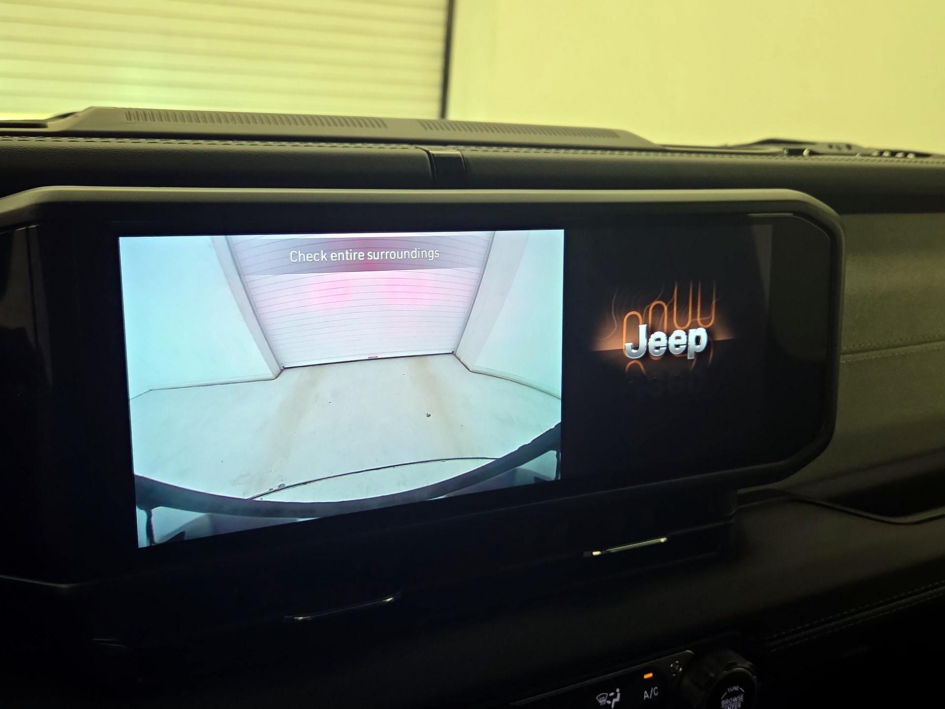 Thumbnail: 2024 Jeep Wrangler - 14