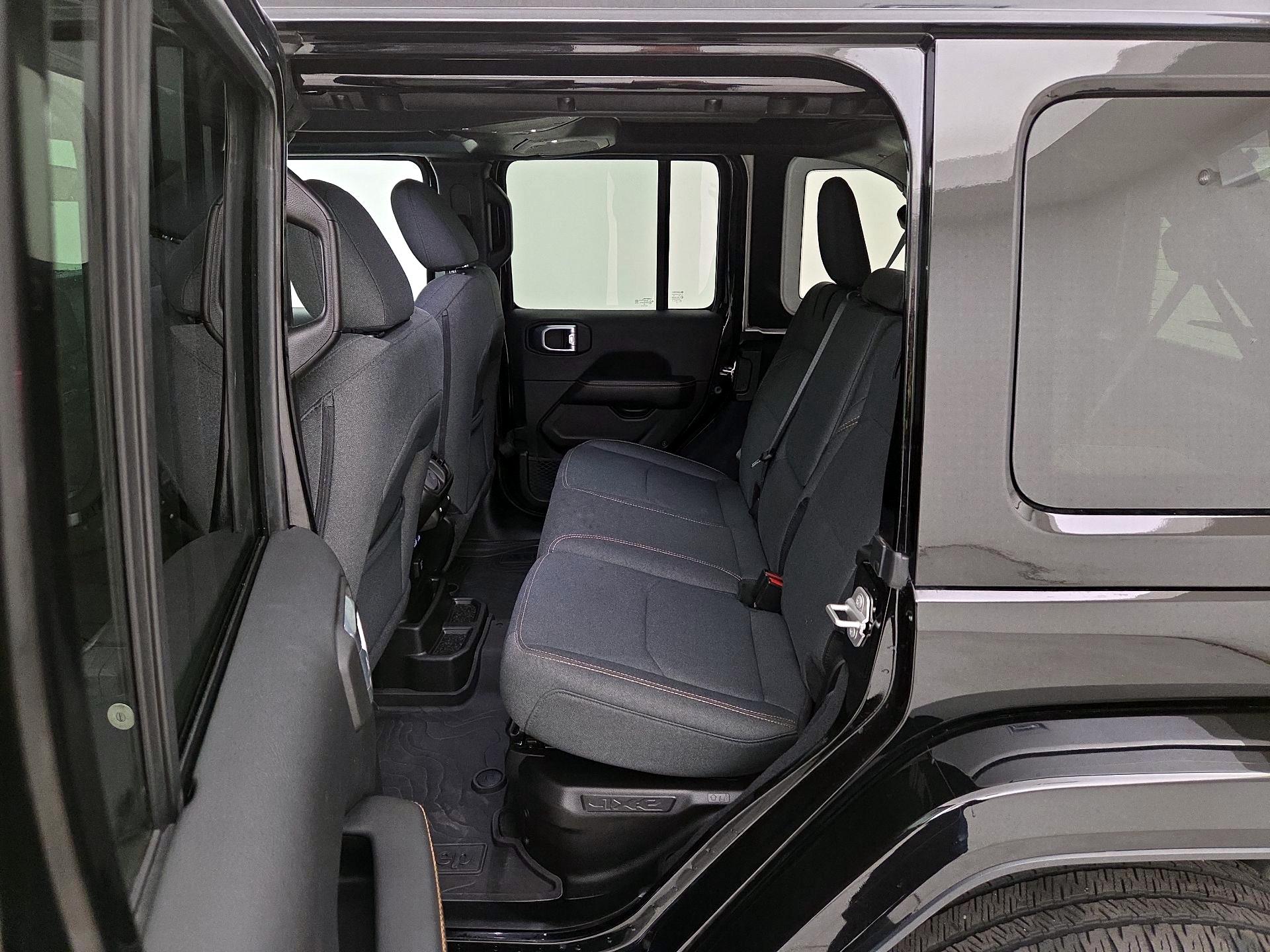 Thumbnail: 2024 Jeep Wrangler - 19