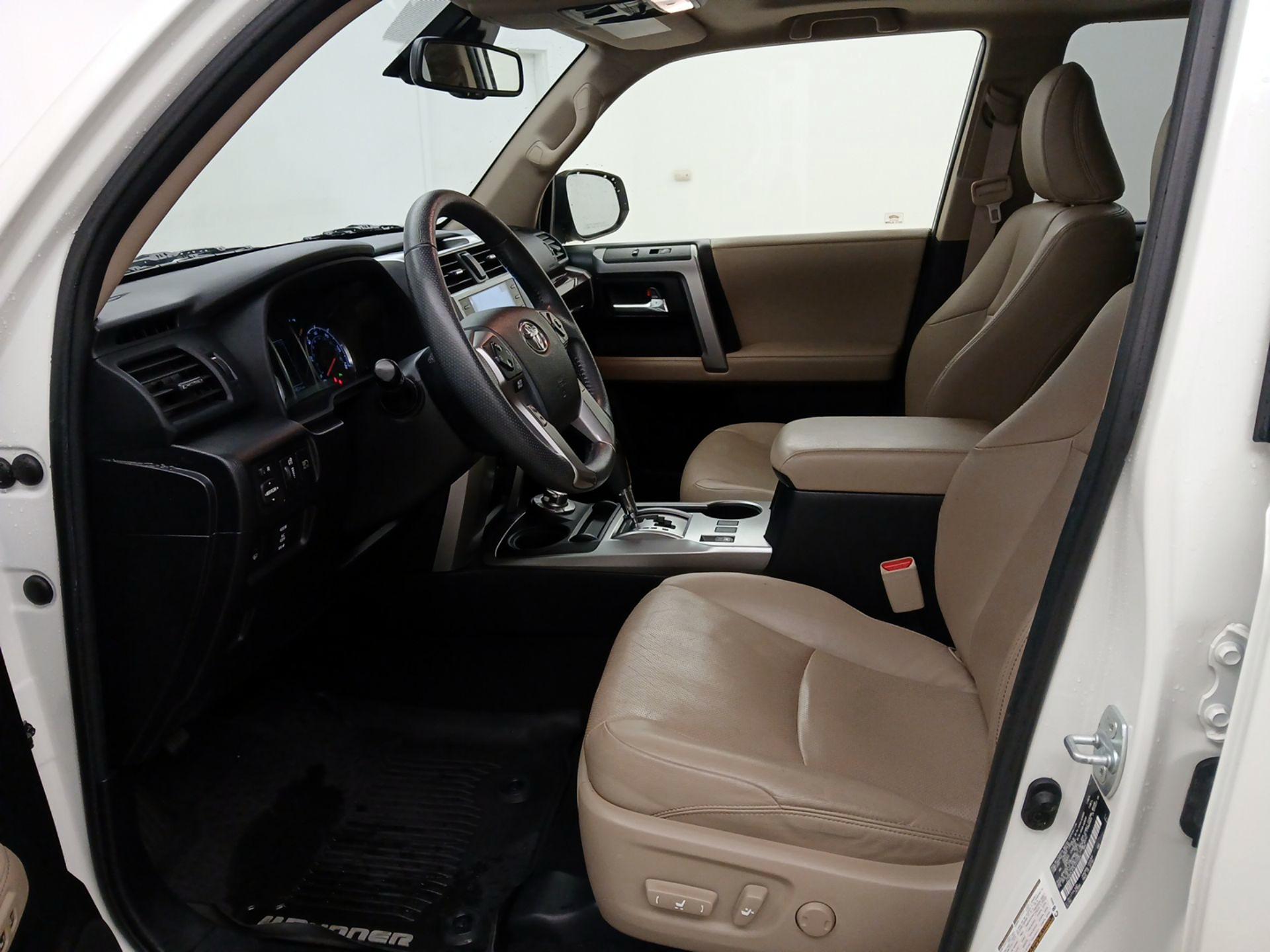 Thumbnail: 2020 Toyota 4Runner - 11