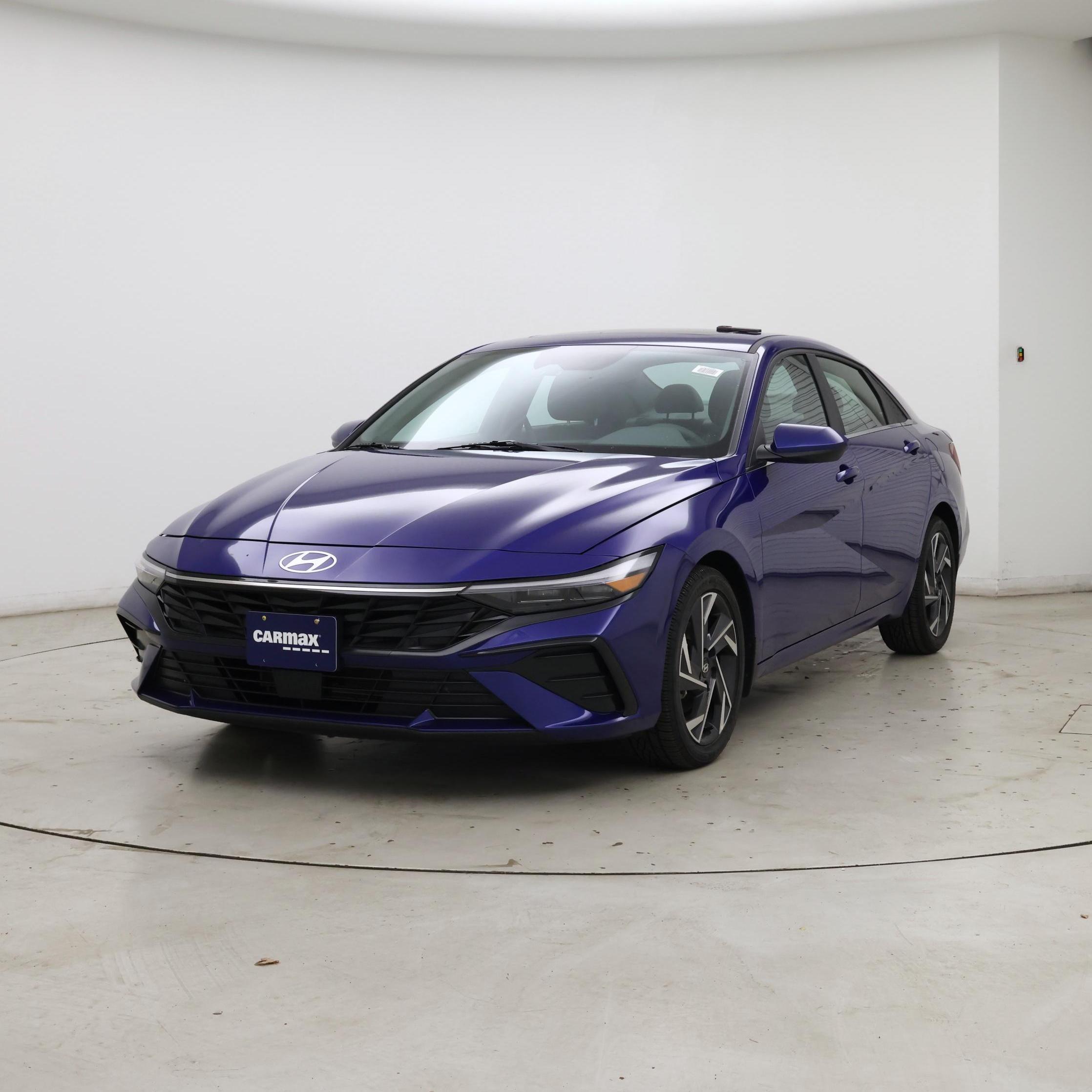 Thumbnail: 2024 Hyundai Elantra - 4