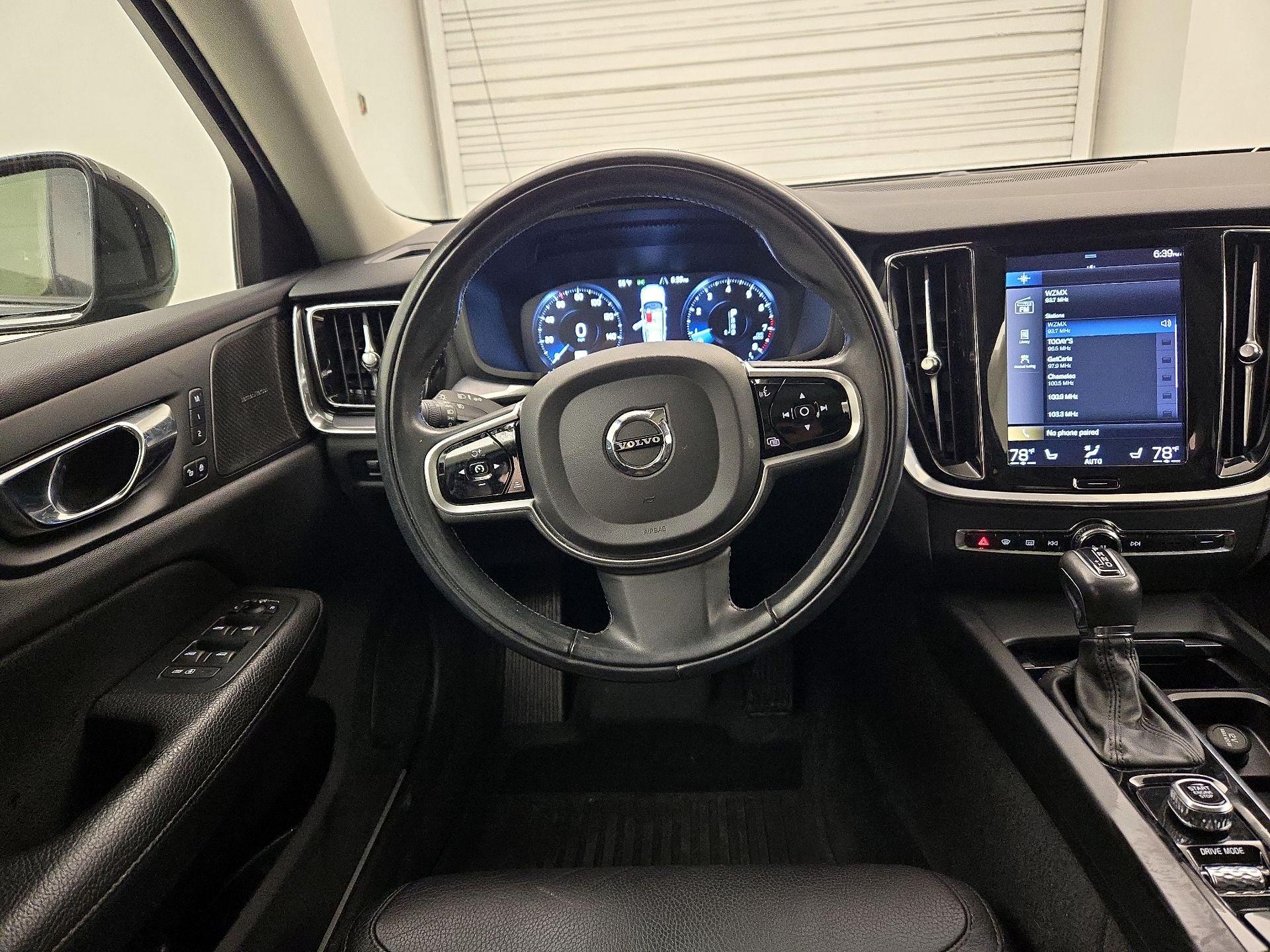 Thumbnail: 2020 Volvo S60 - 10