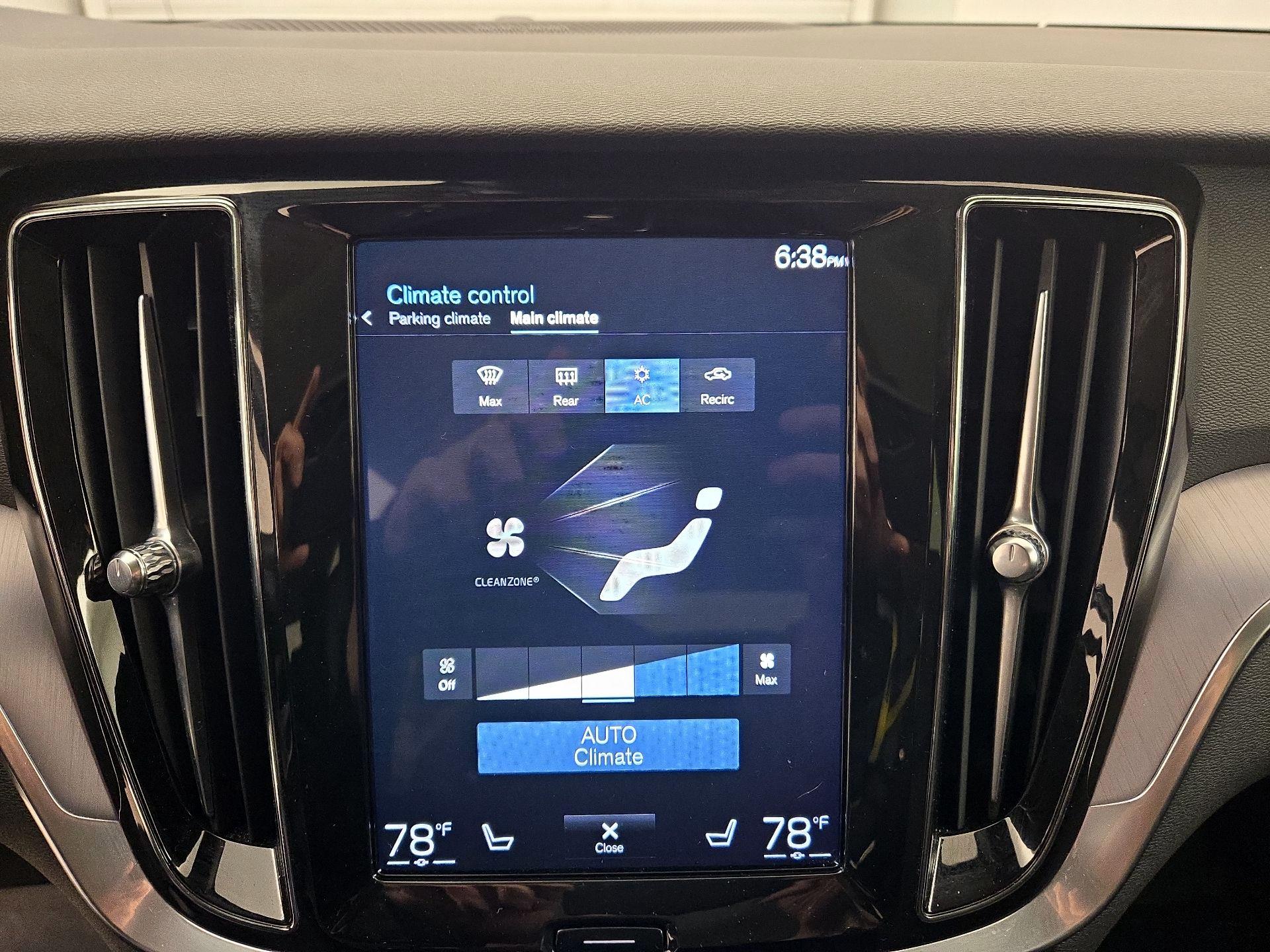 Thumbnail: 2020 Volvo S60 - 15