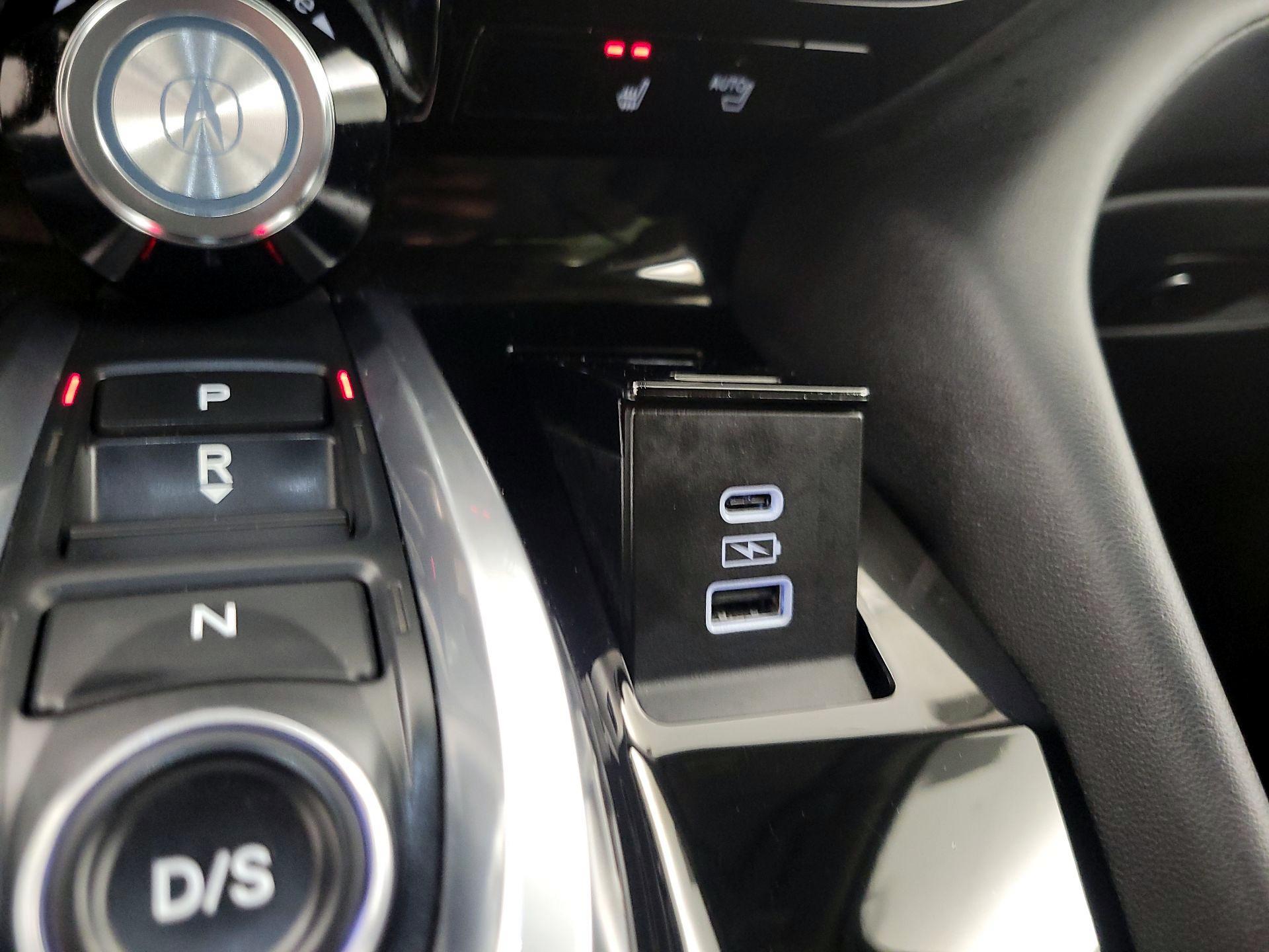 Thumbnail: 2023 Acura MDX - 18