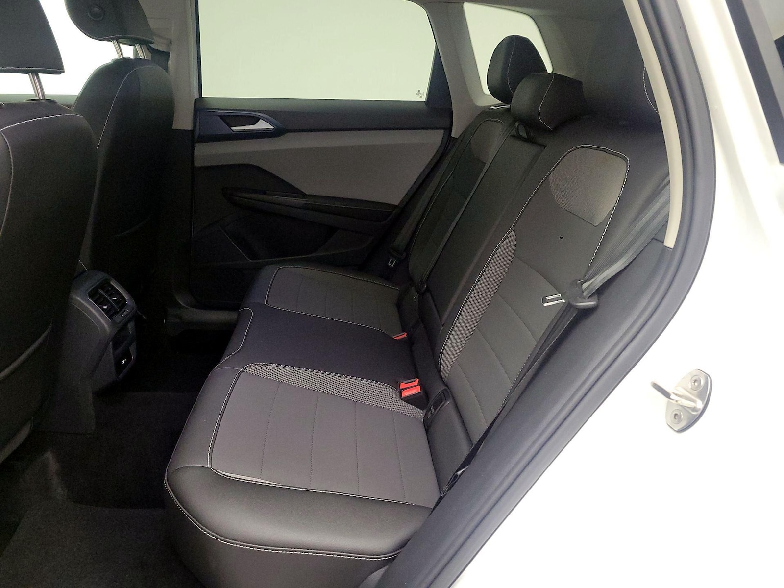 2024 Volkswagen Taos SE - Photo 20