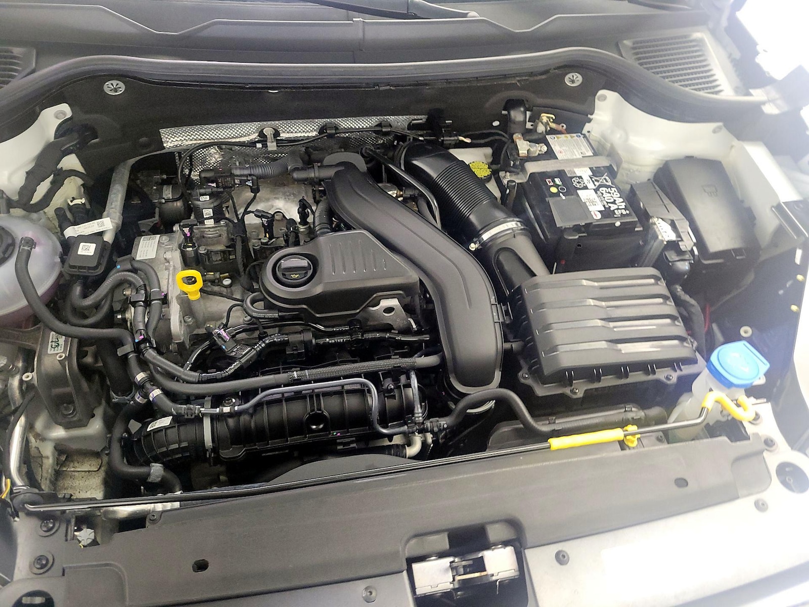 2024 Volkswagen Taos SE - Photo 22