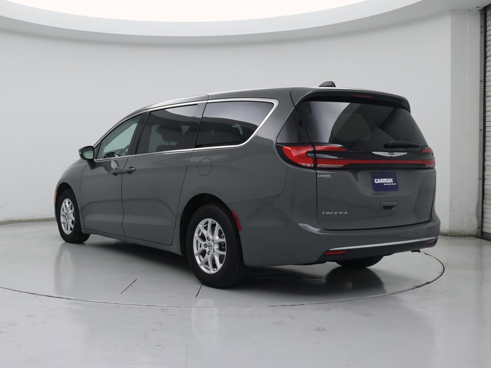 2023 Chrysler Pacifica Touring L - Photo 3