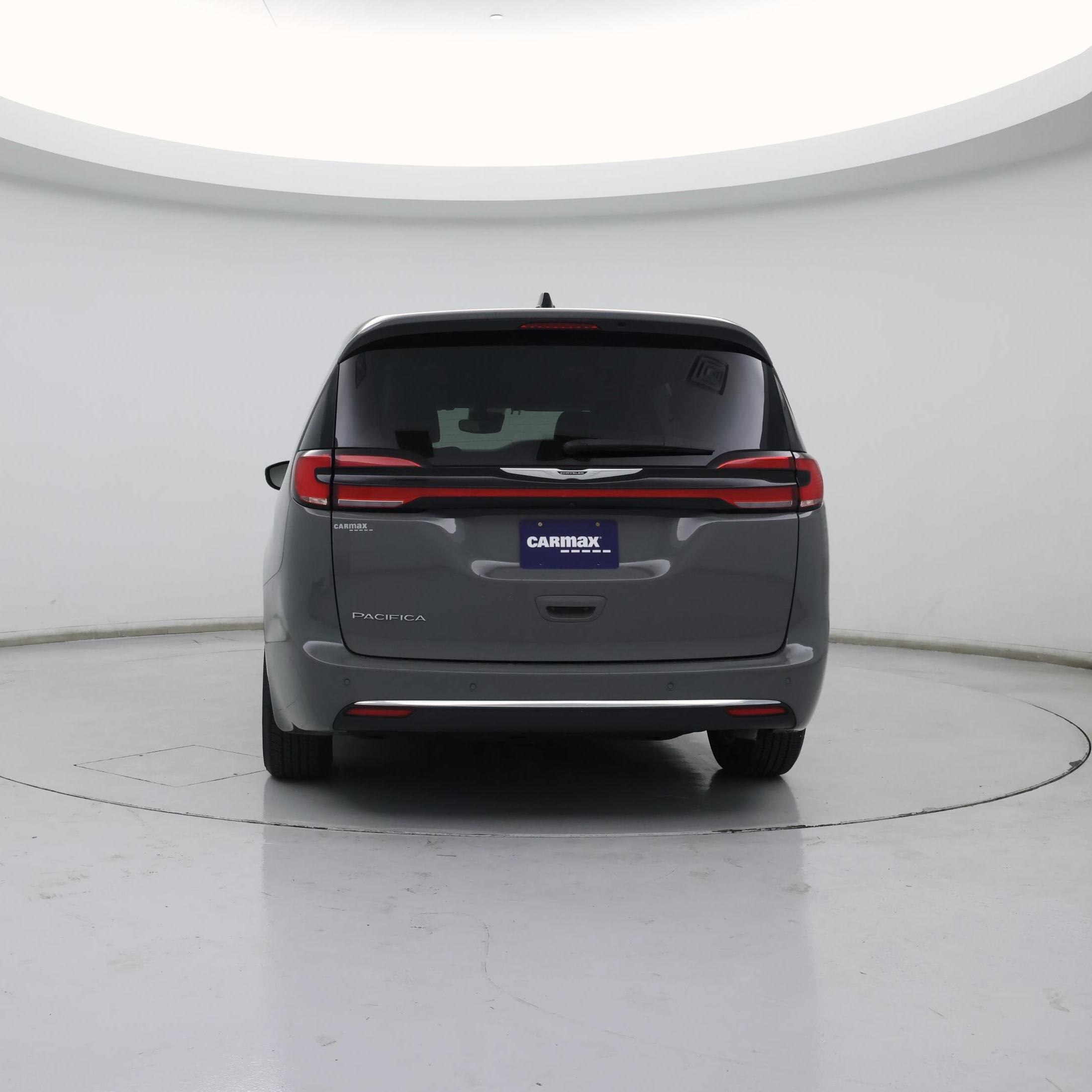 Thumbnail: 2023 Chrysler Pacifica - 6