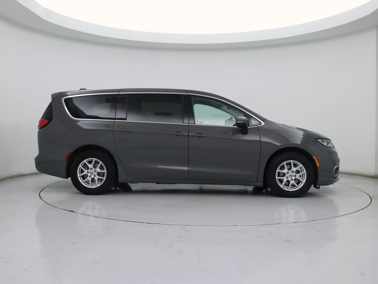 2023 Chrysler Pacifica Touring L - Photo 8