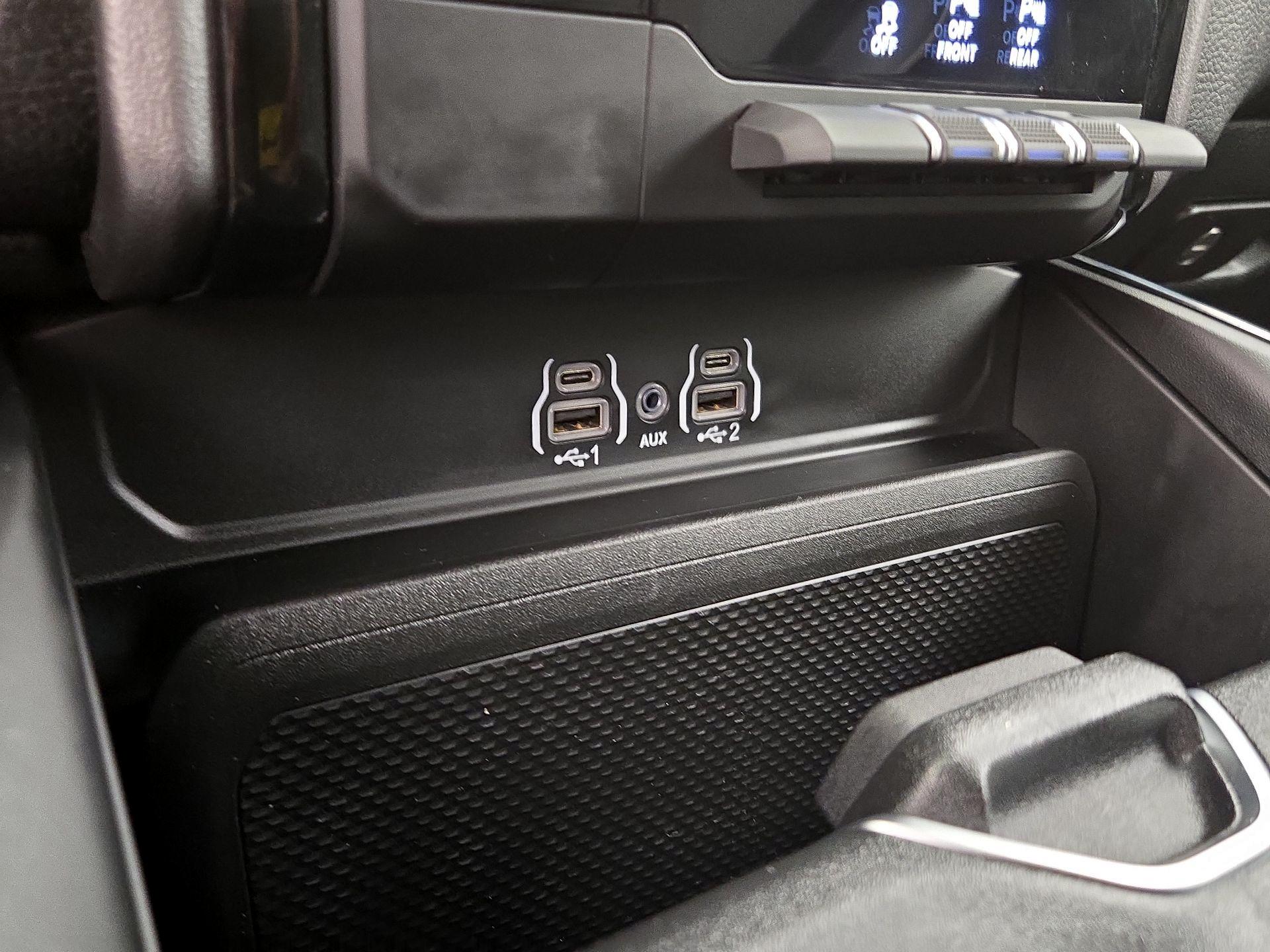 Thumbnail: 2026 RAM 1500 - 19