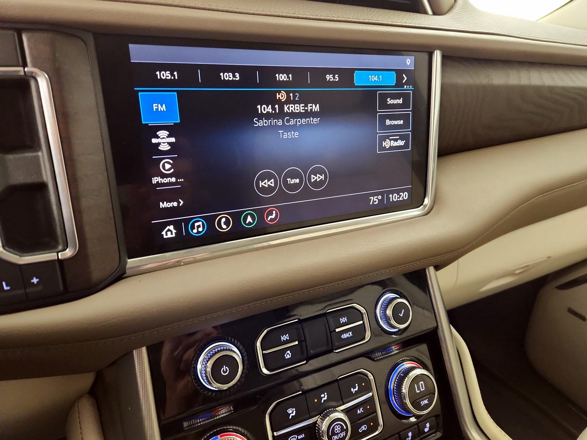 Thumbnail: 2021 GMC Yukon XL - 16