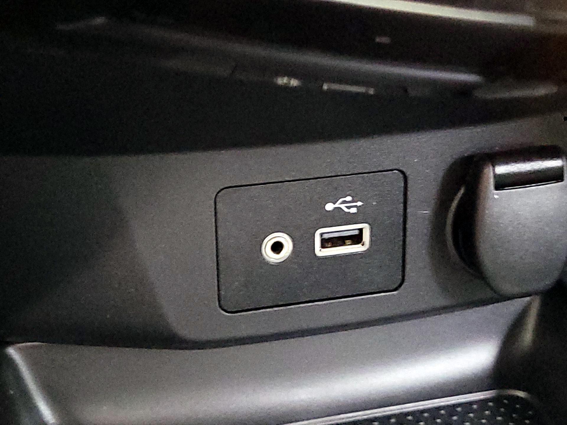 Thumbnail: 2018 Nissan Rogue - 16