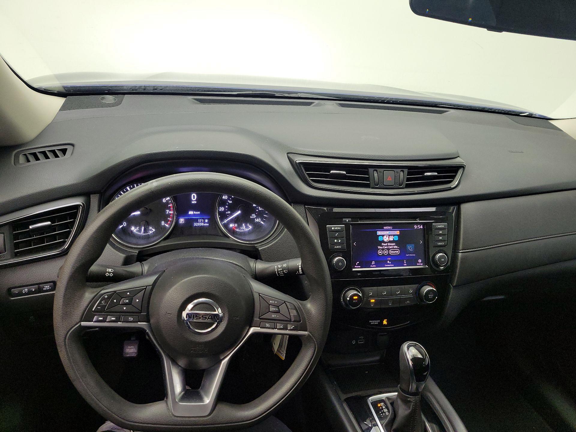 Thumbnail: 2018 Nissan Rogue - 8