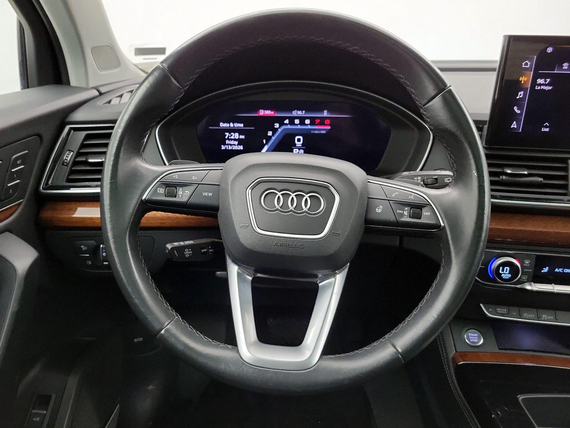 Thumbnail: 2023 Audi Q5 - 10