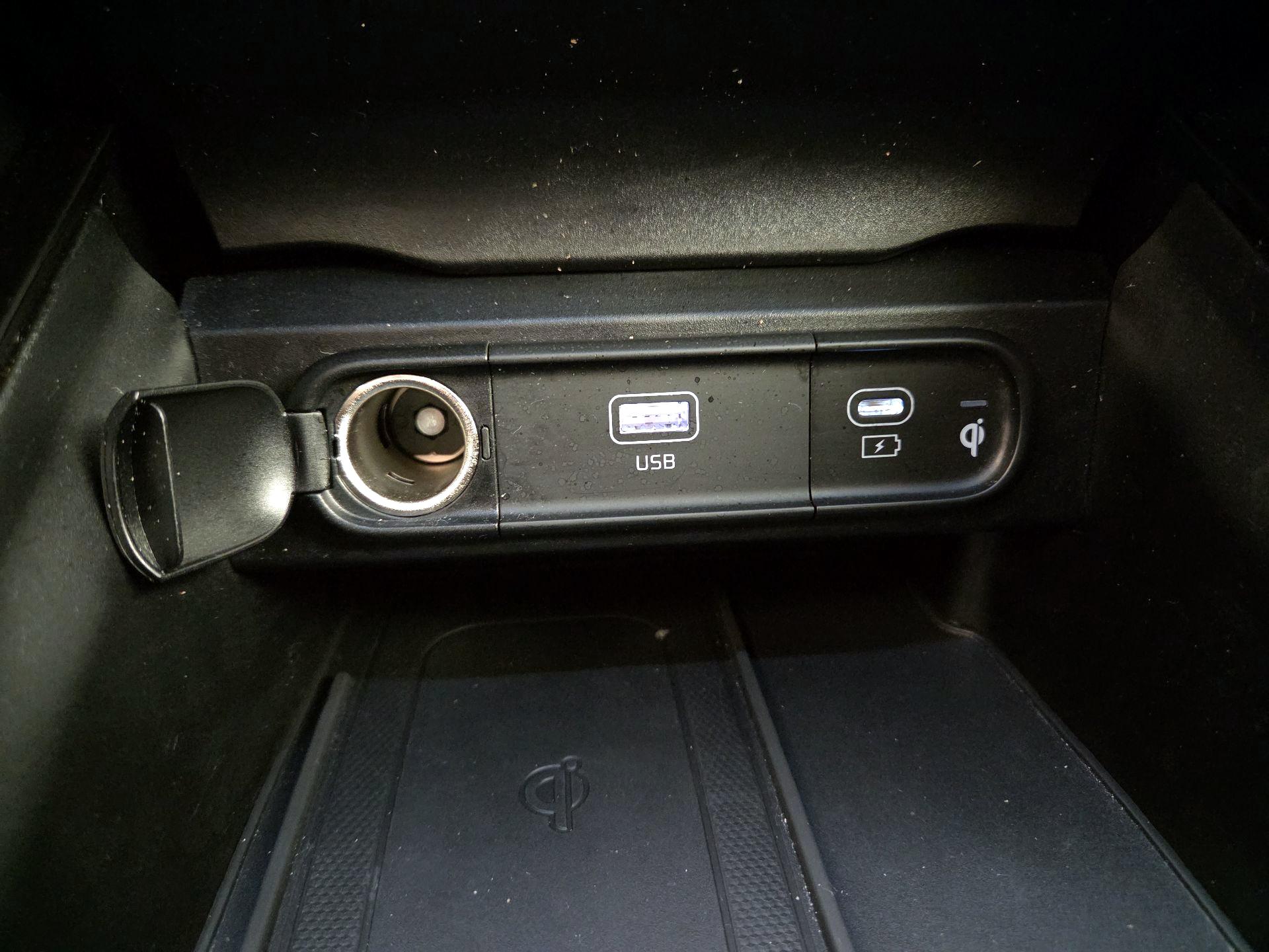 Thumbnail: 2023 Kia Telluride - 19