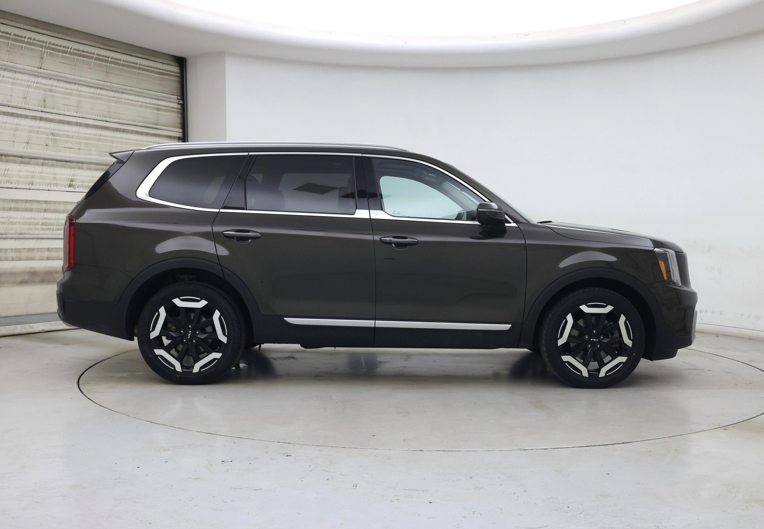 Thumbnail: 2023 Kia Telluride - 7