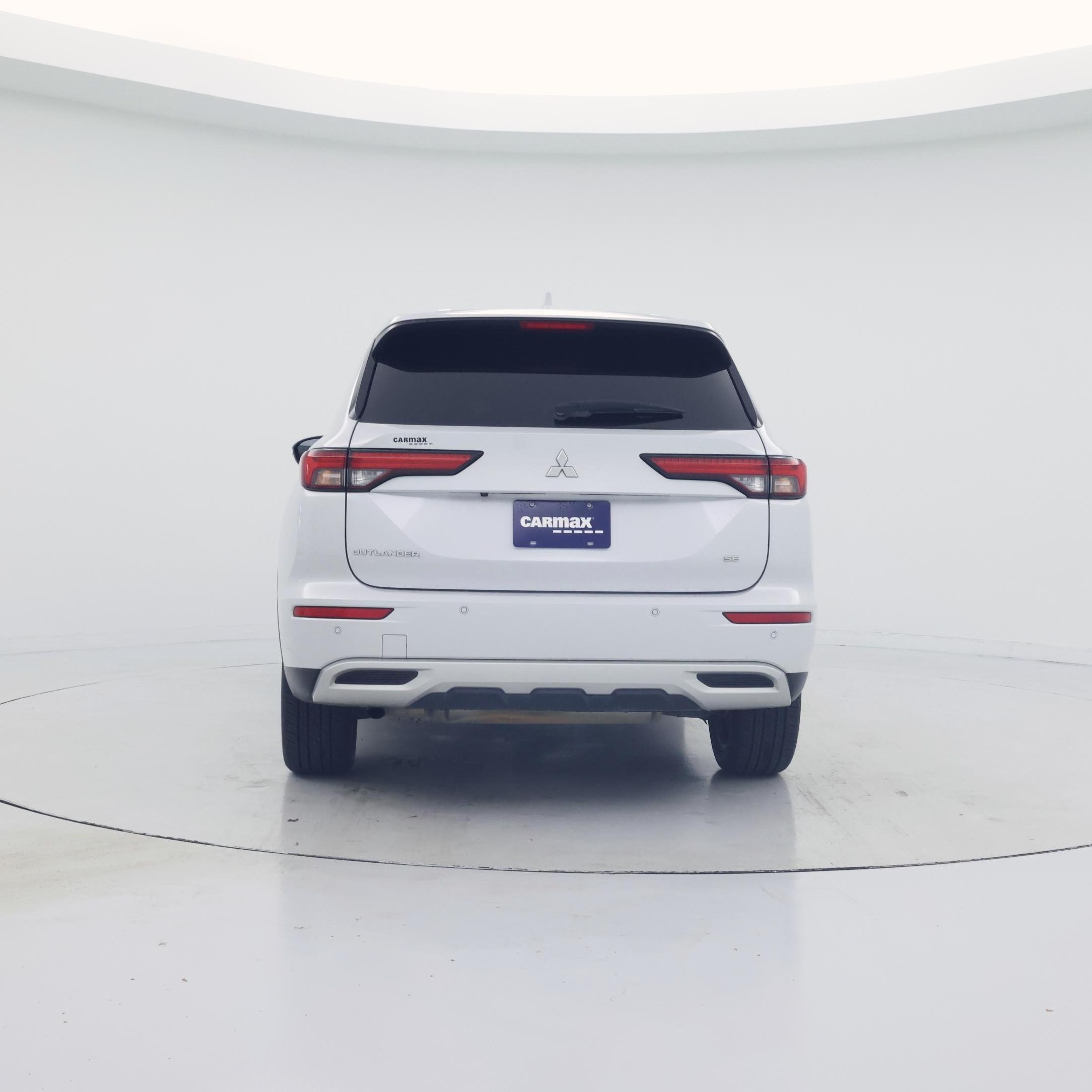 Thumbnail: 2024 Mitsubishi Outlander - 6