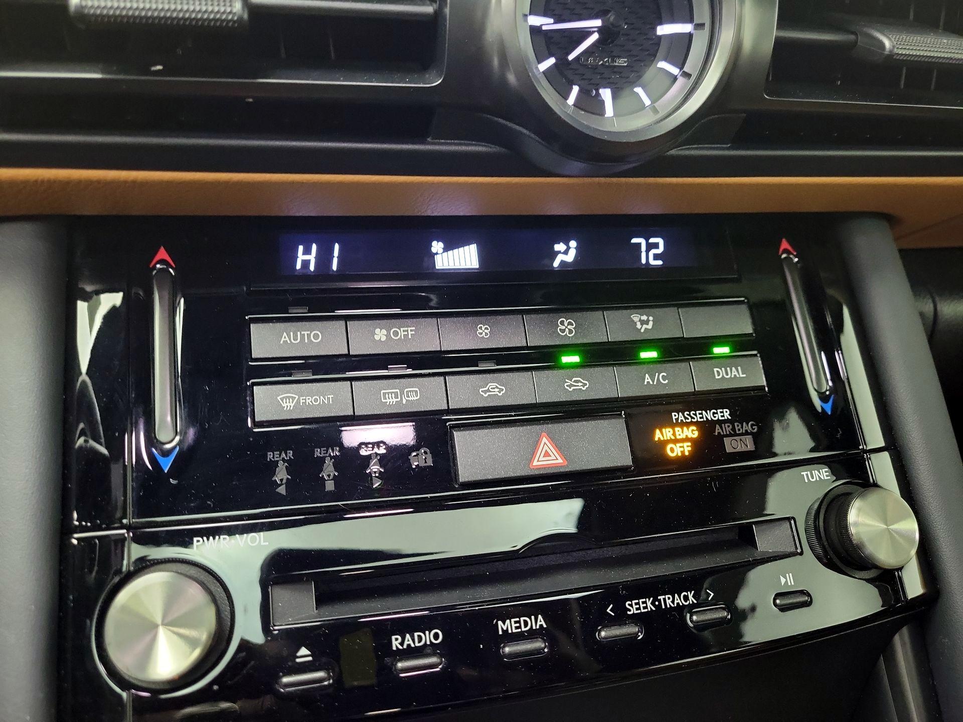 Thumbnail: 2024 Lexus IS - 15