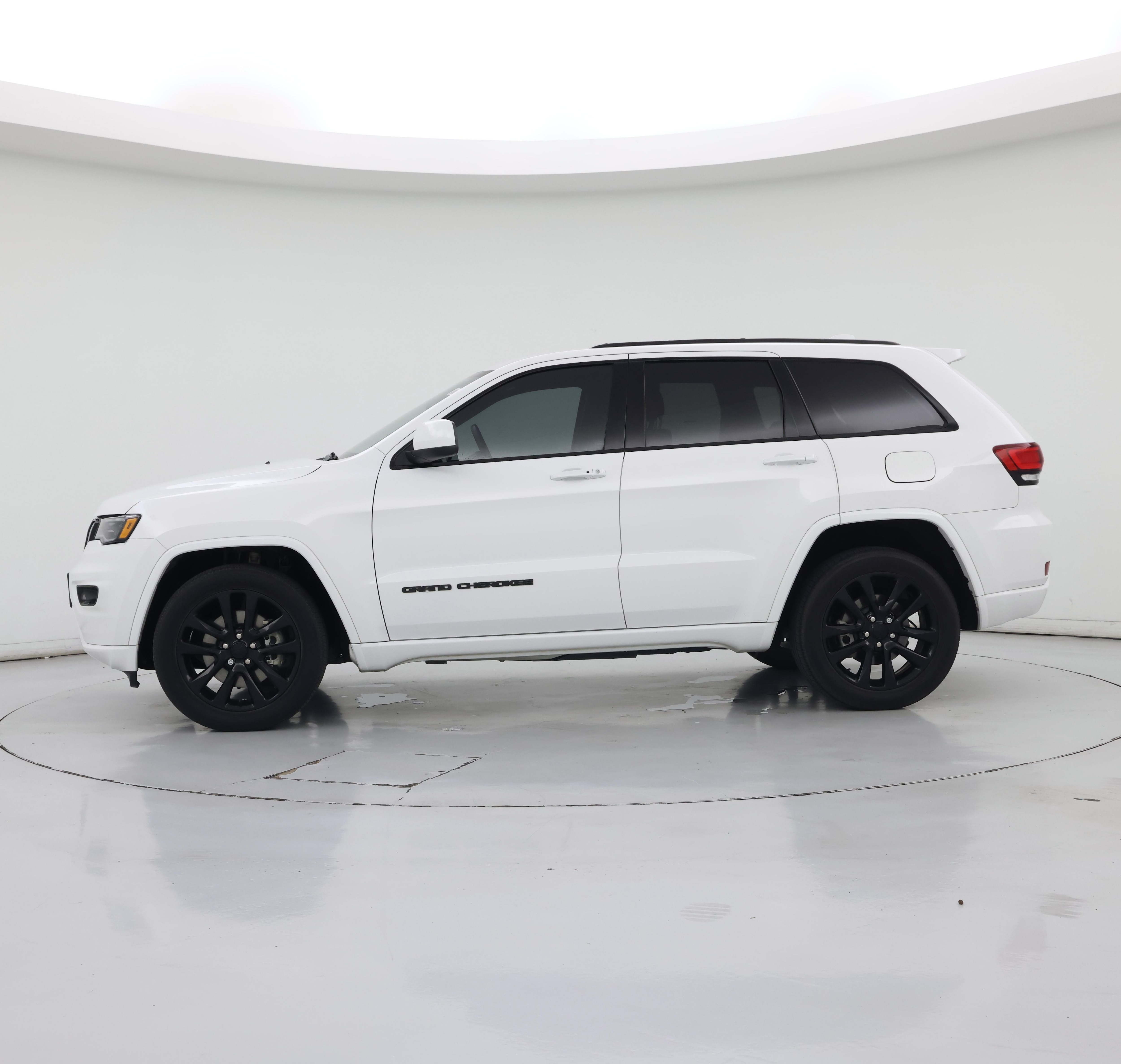 Thumbnail: 2021 Jeep Grand Cherokee - 3