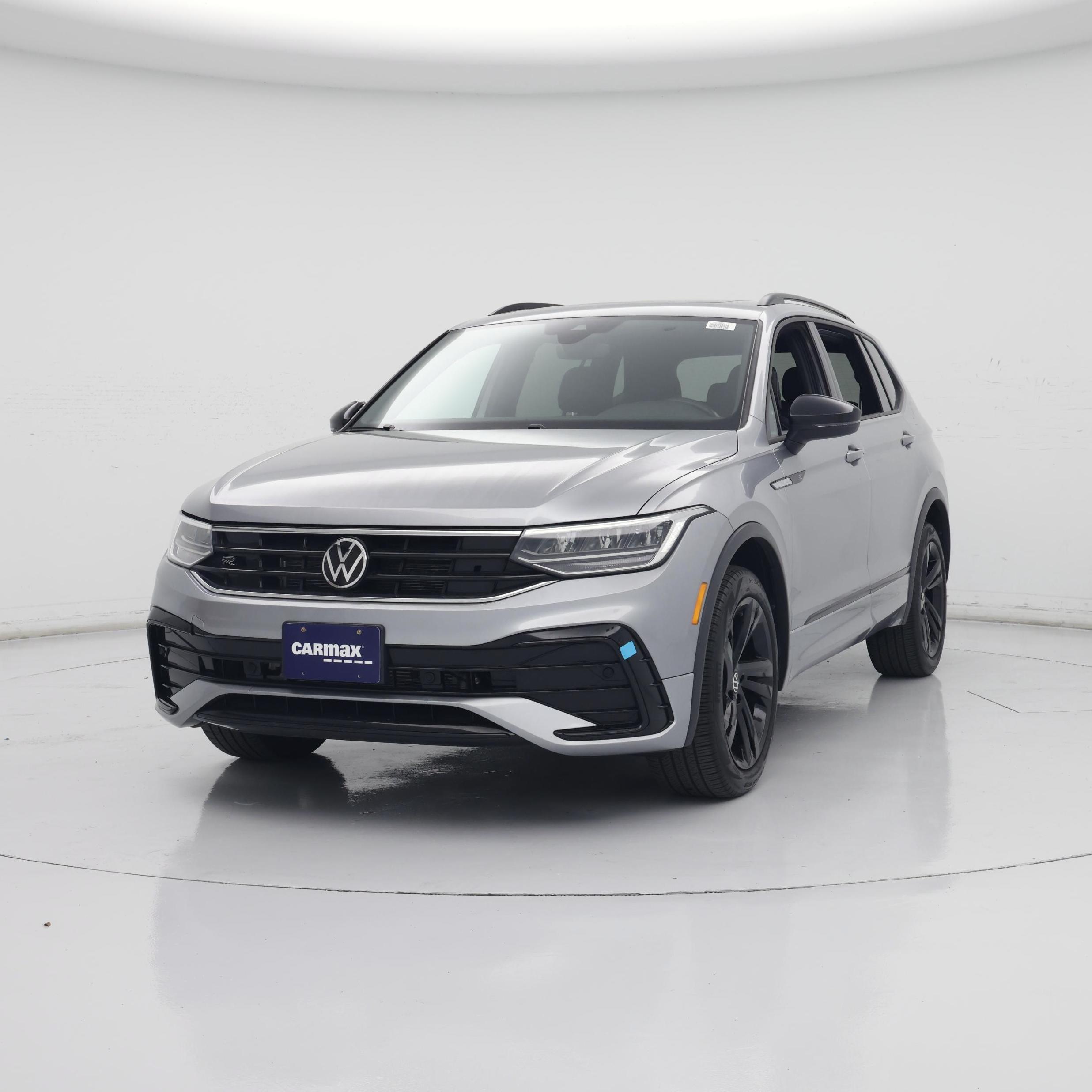 Thumbnail: 2023 Volkswagen Tiguan - 4