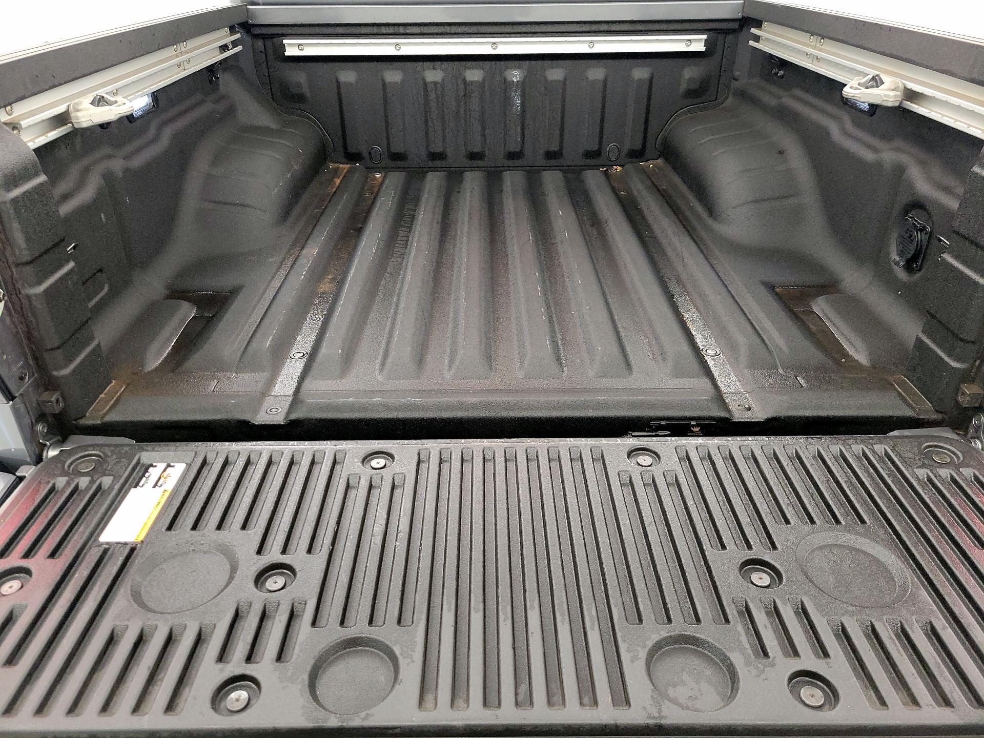 Thumbnail: 2023 Nissan Frontier - 20