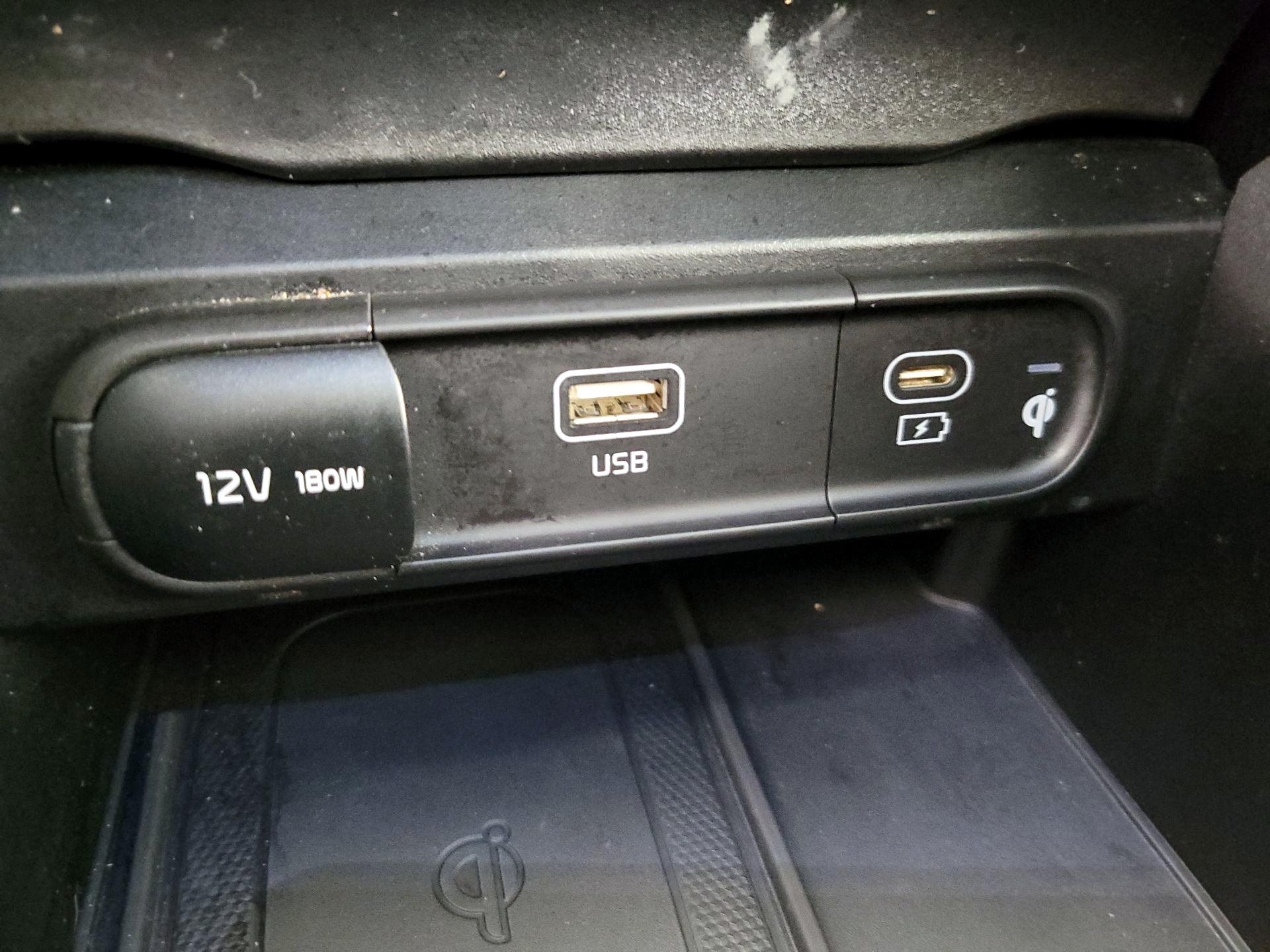 Thumbnail: 2023 Kia Telluride - 19