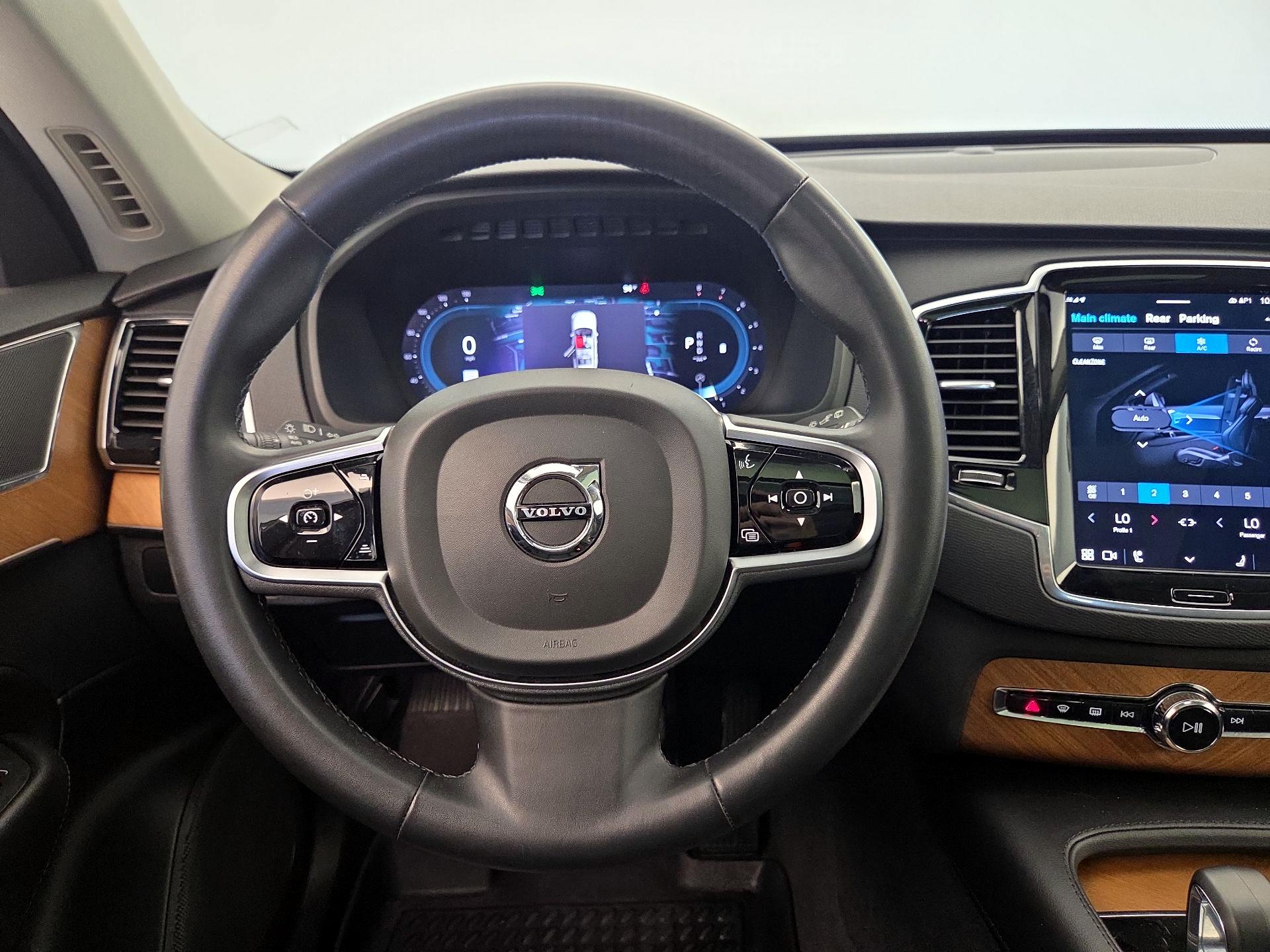 Thumbnail: 2023 Volvo XC90 - 10