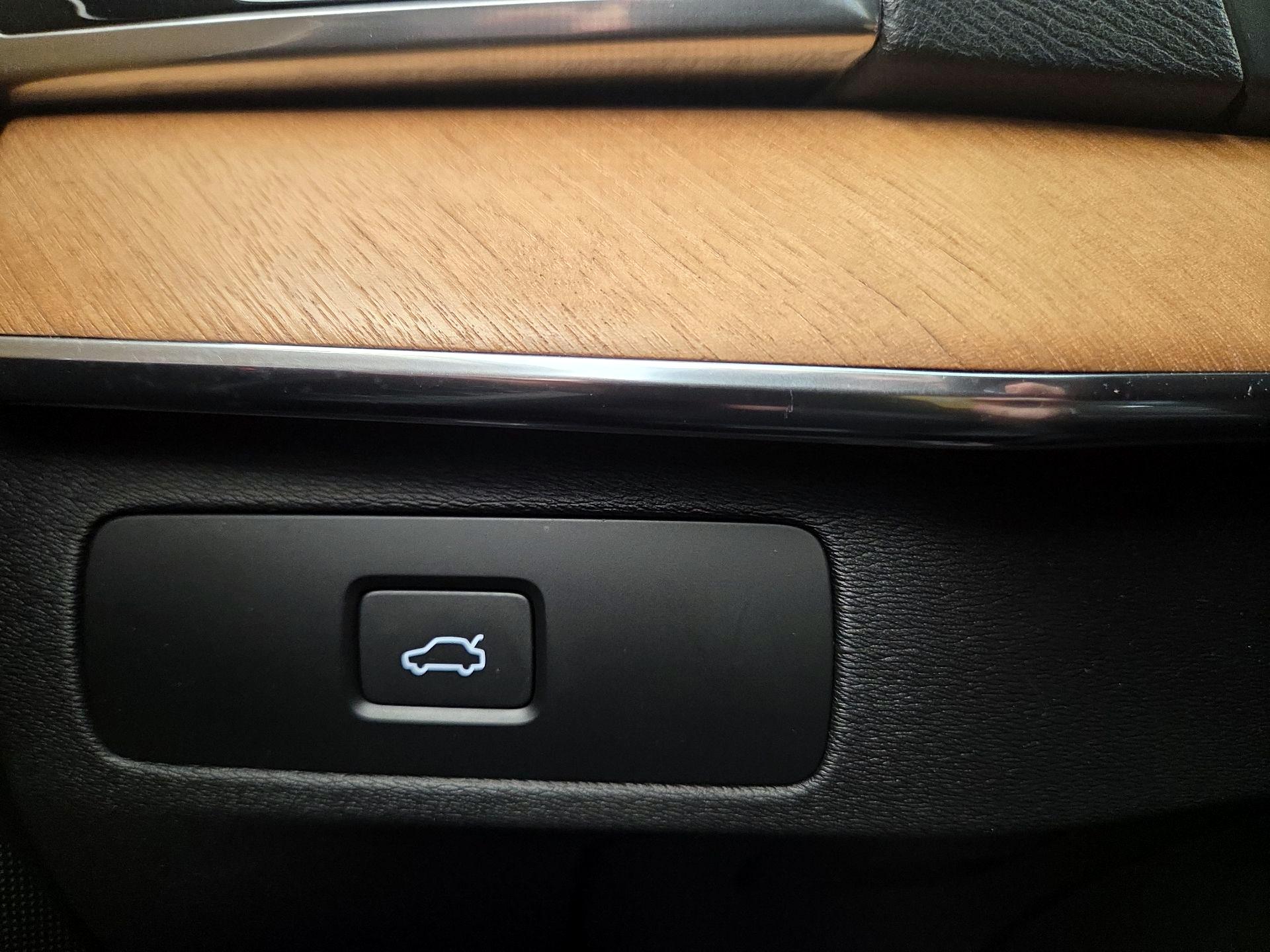 Thumbnail: 2023 Volvo XC90 - 13