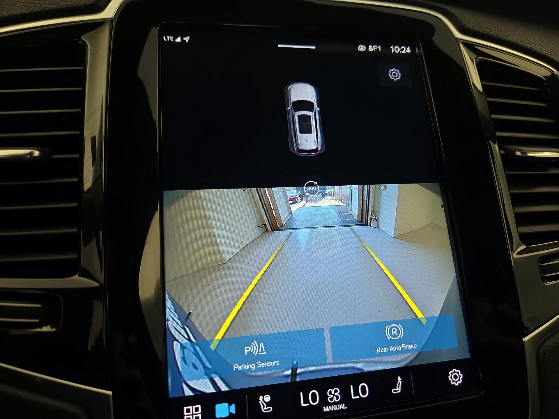 Thumbnail: 2023 Volvo XC90 - 15