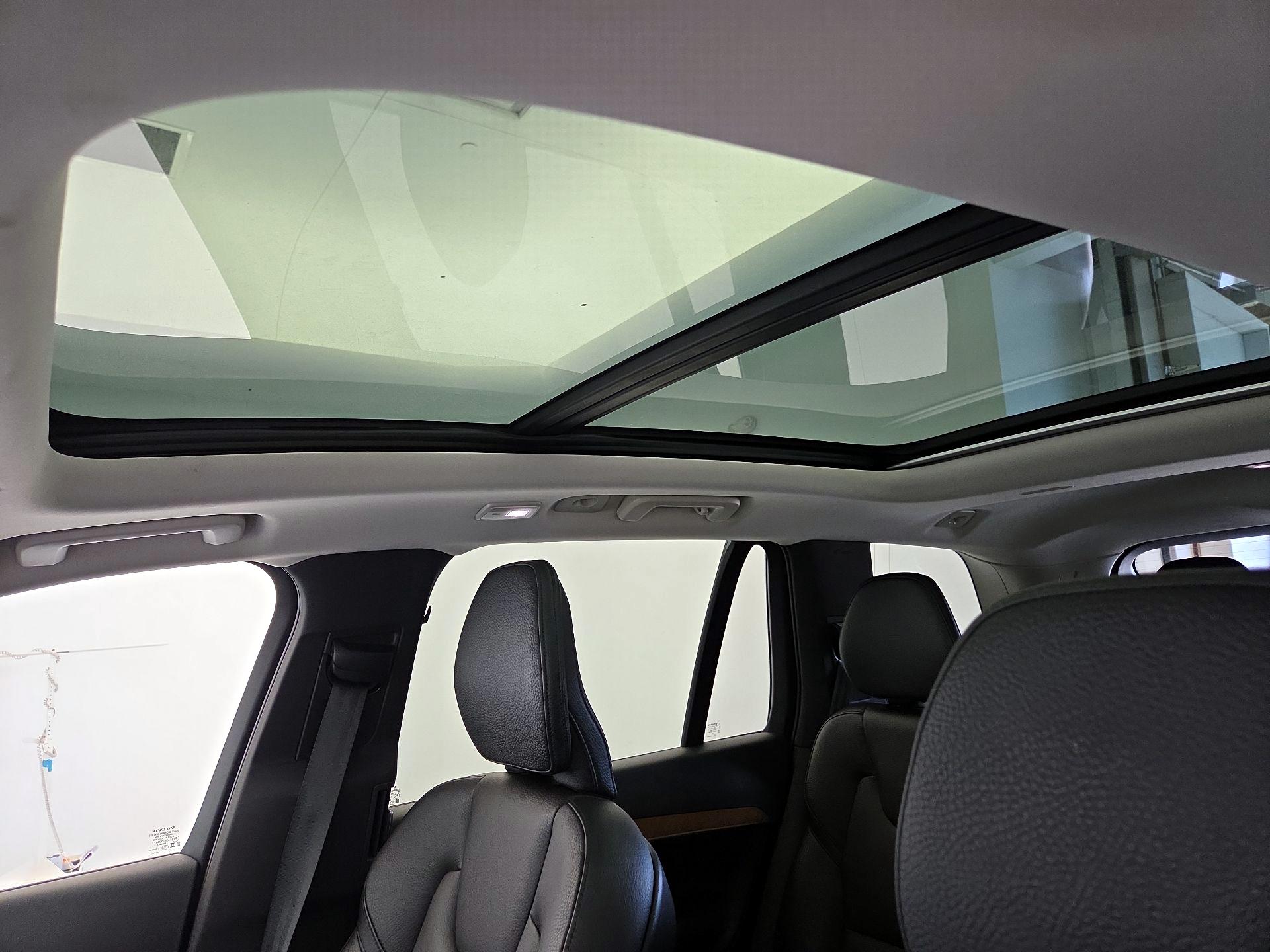 Thumbnail: 2023 Volvo XC90 - 20