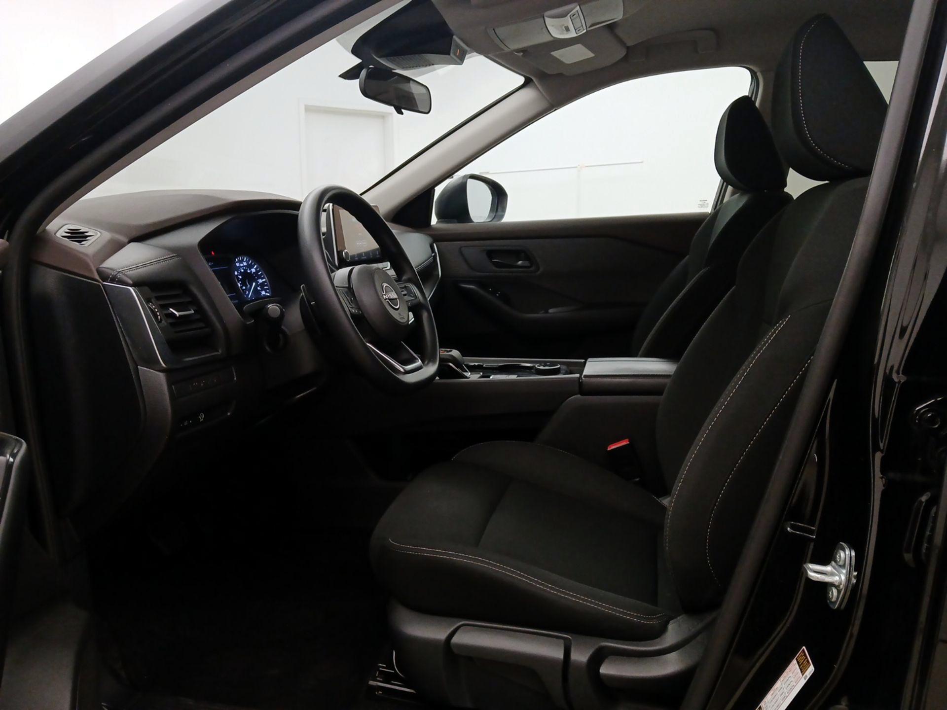 Thumbnail: 2023 Nissan Rogue - 11