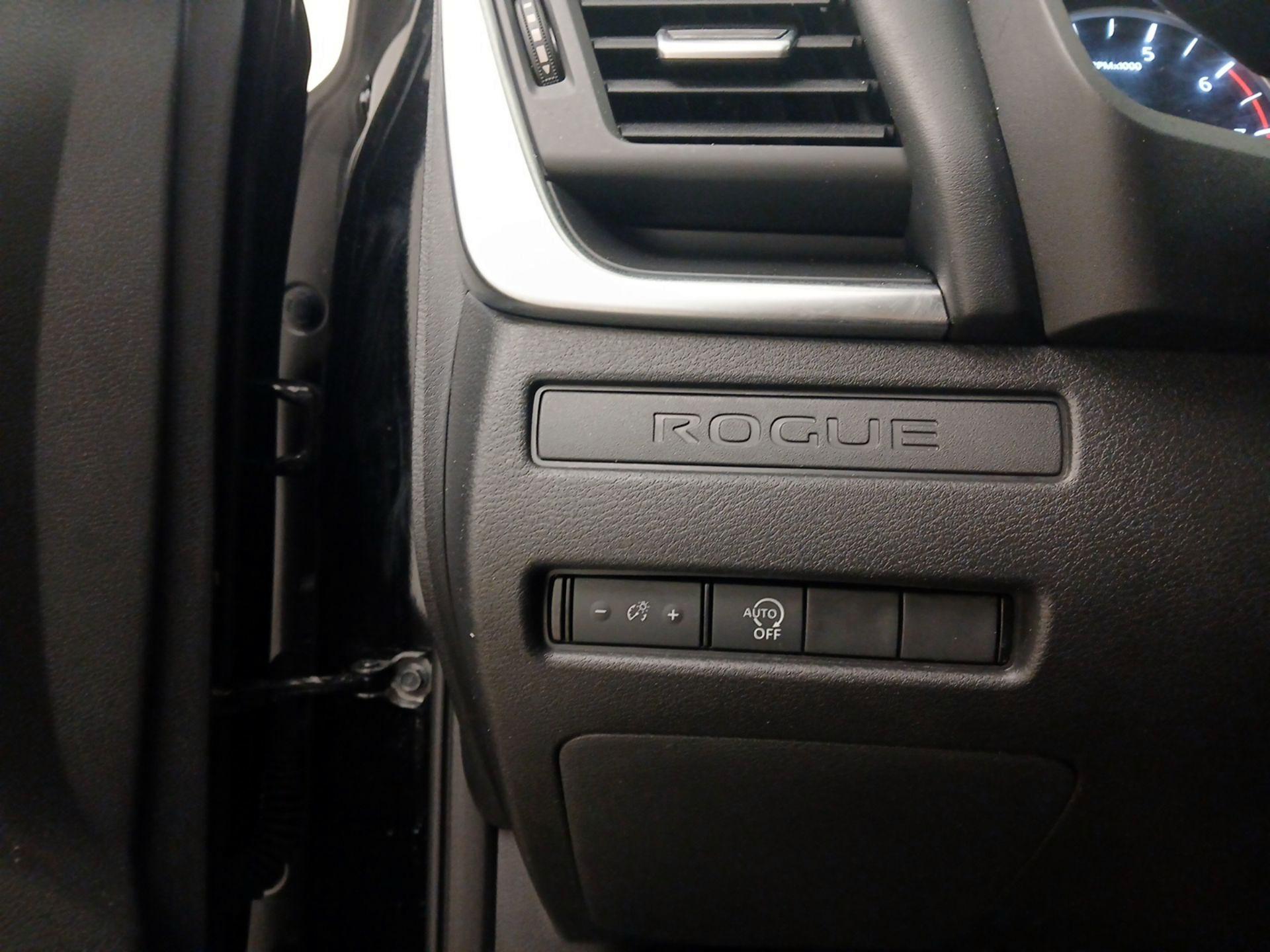 Thumbnail: 2023 Nissan Rogue - 13