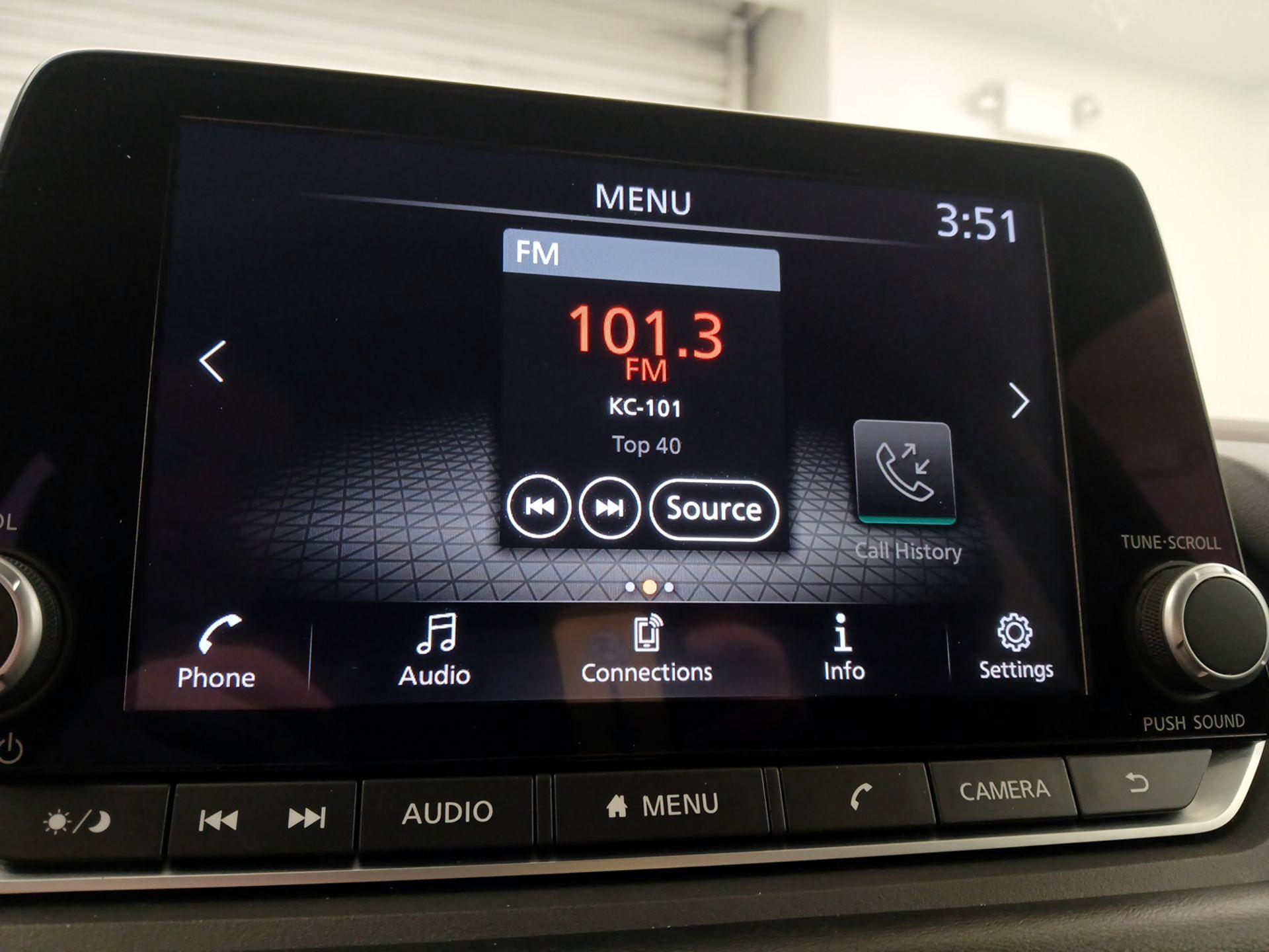 Thumbnail: 2023 Nissan Rogue - 15