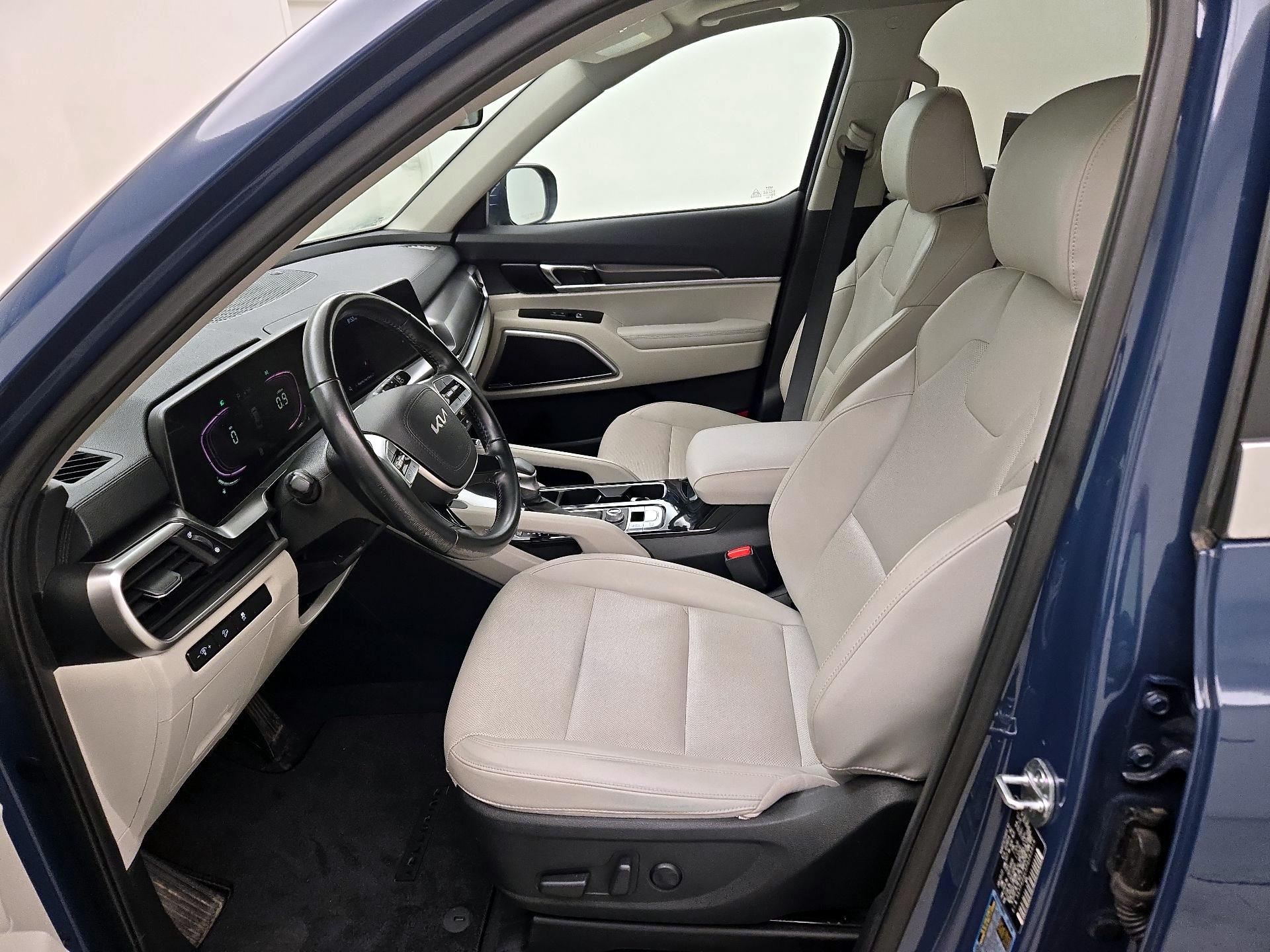 Thumbnail: 2023 Kia Telluride - 11