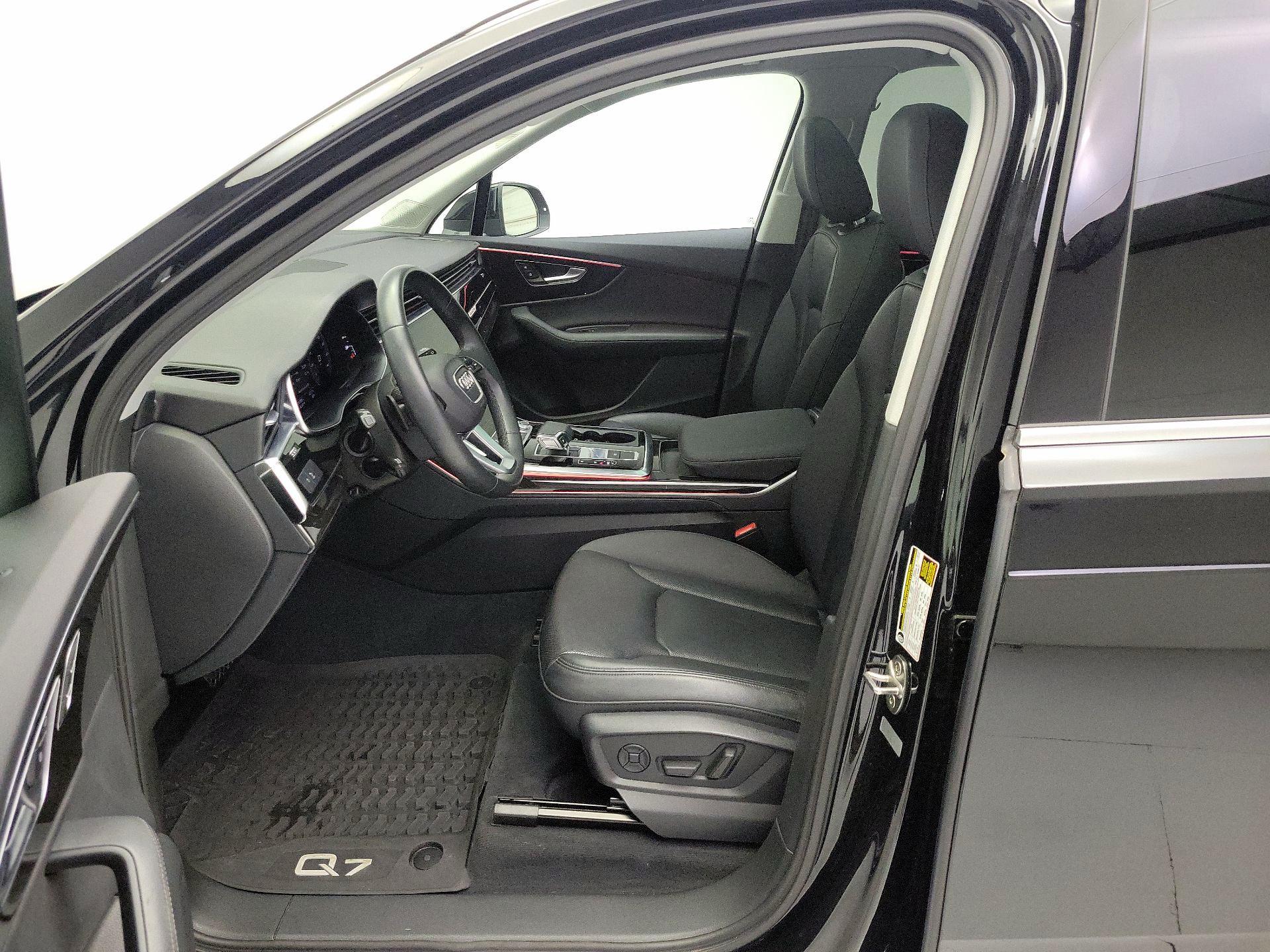 Thumbnail: 2022 Audi Q7 - 11