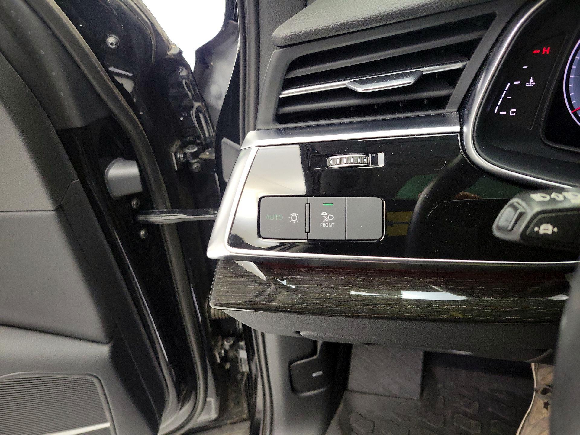 Thumbnail: 2022 Audi Q7 - 13