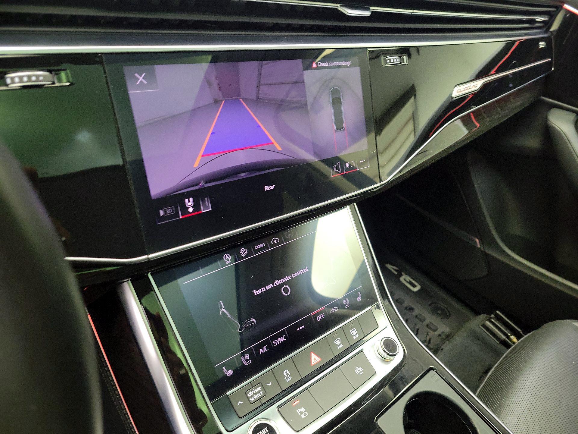 Thumbnail: 2022 Audi Q7 - 15