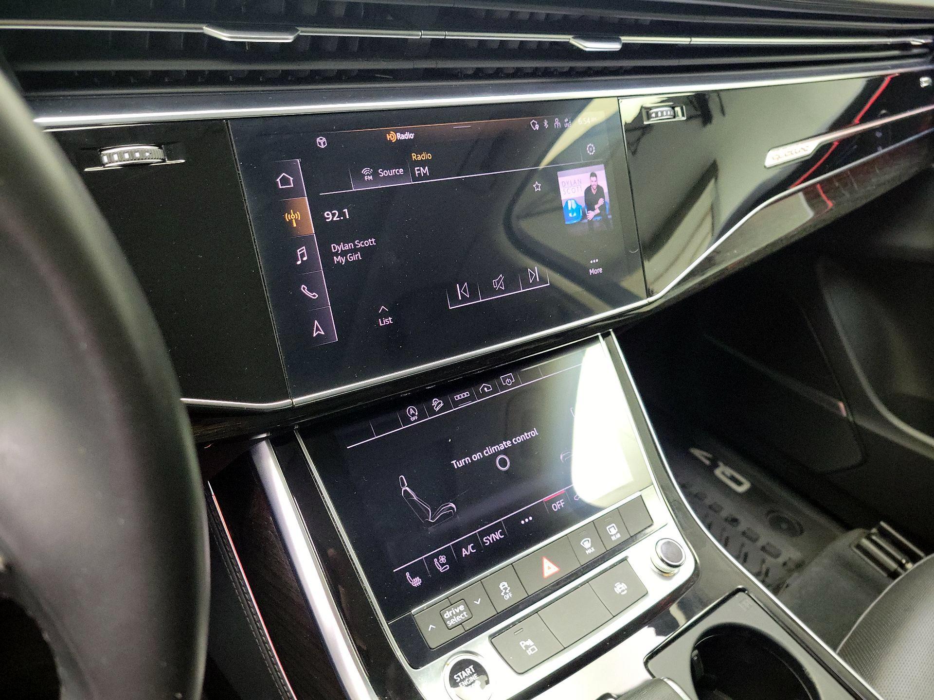 Thumbnail: 2022 Audi Q7 - 16